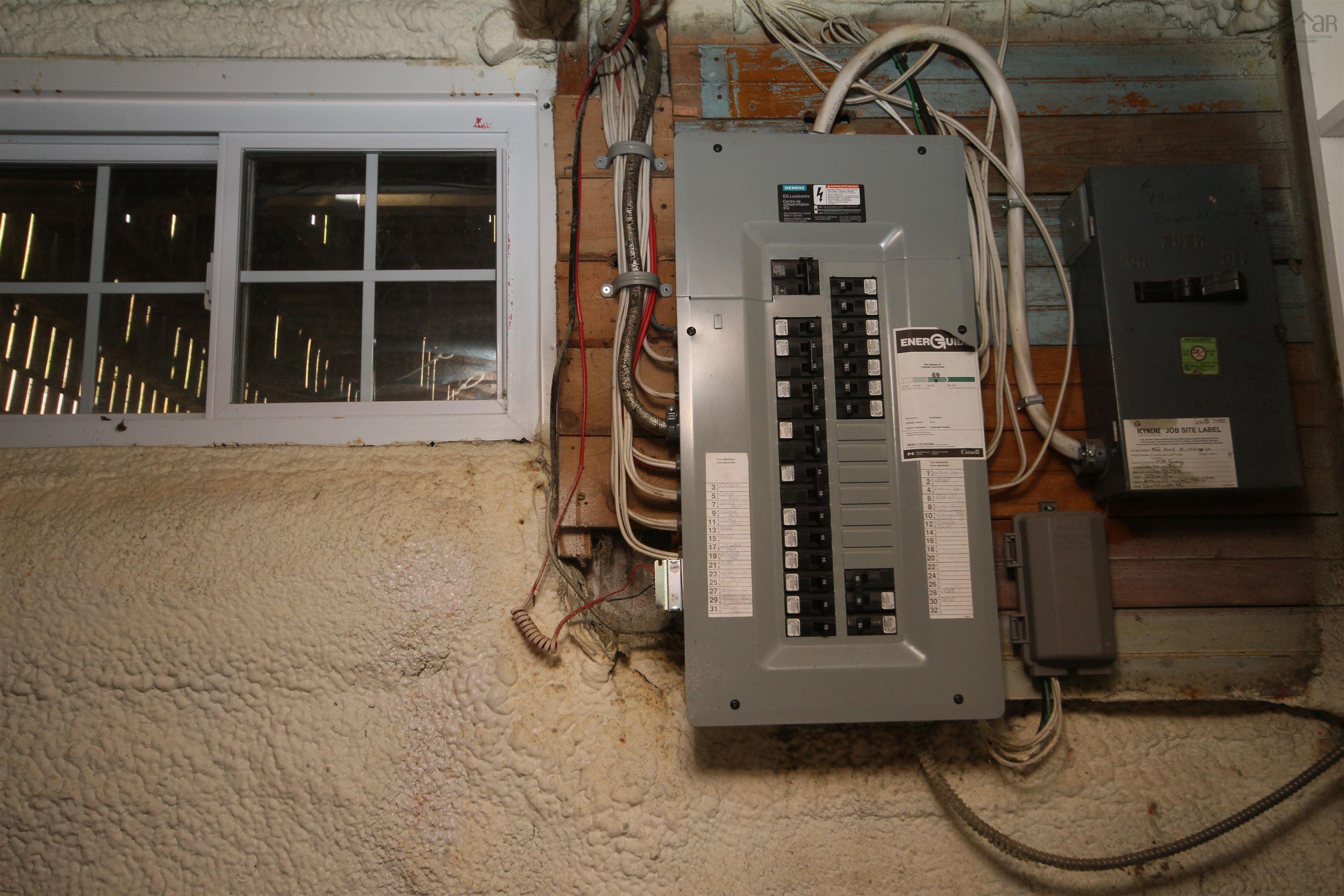 $374,500.00: 1922 Highway 19, Creignish