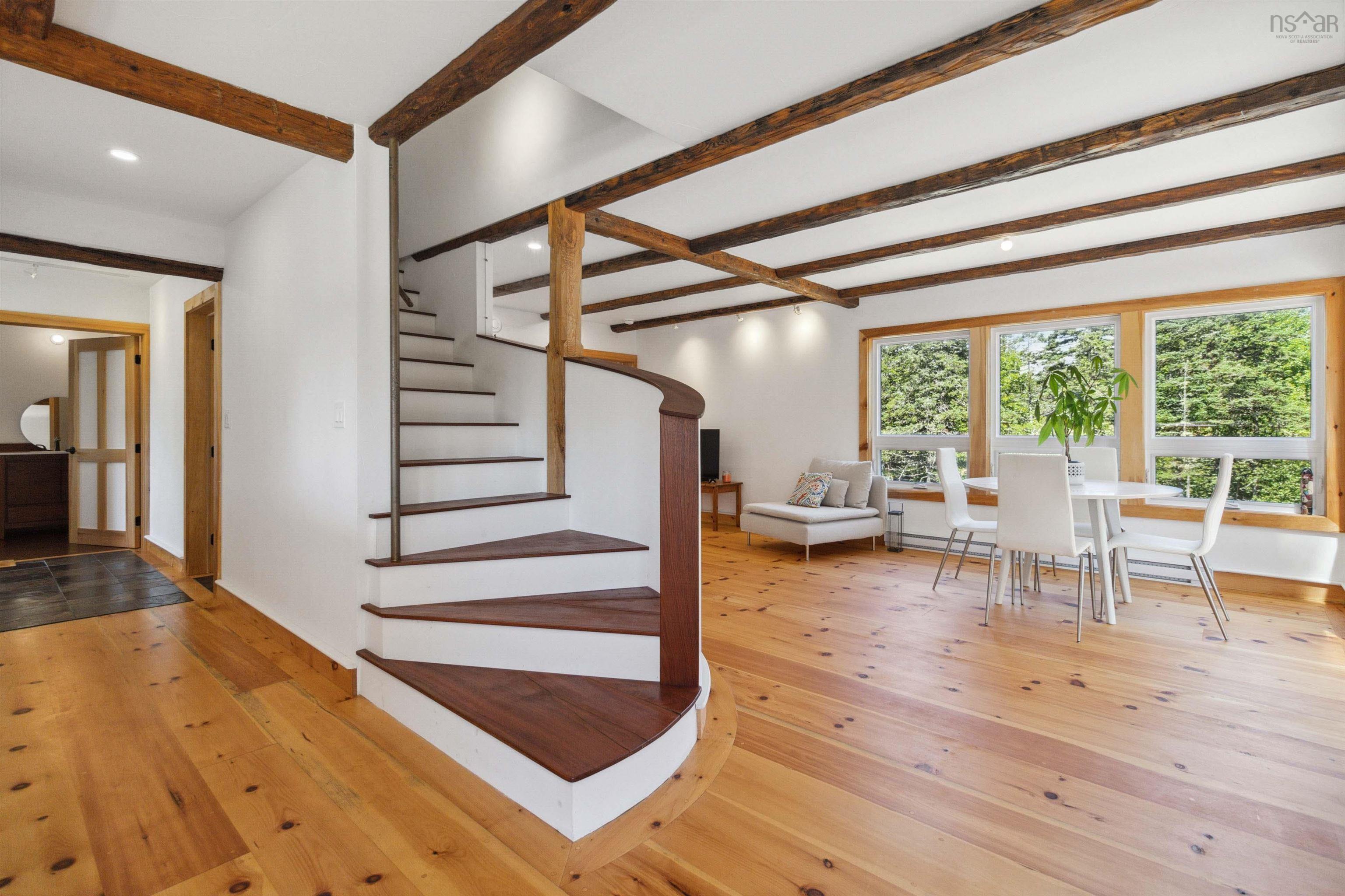 $575,000.00: 51 Everetts Way, Hunts Point