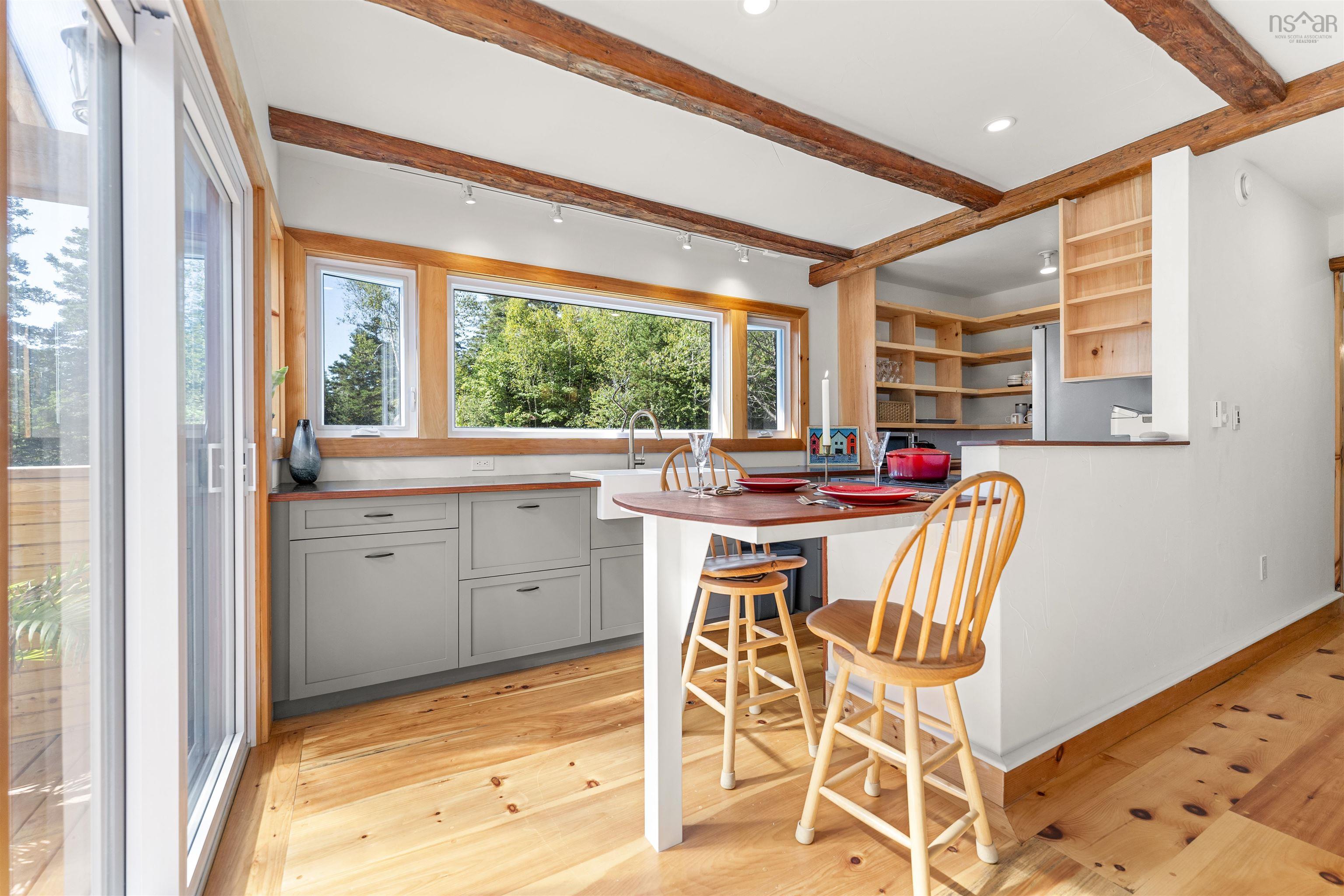 $575,000.00: 51 Everetts Way, Hunts Point