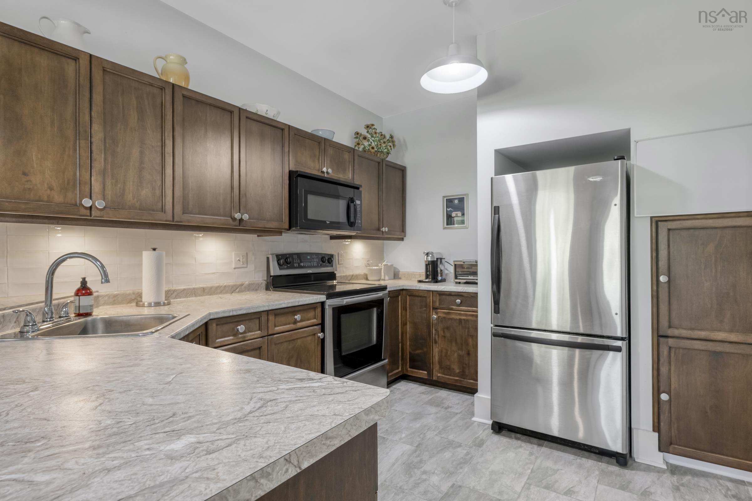 $1,199,000.00: 216 Dufferin Street, Lunenburg