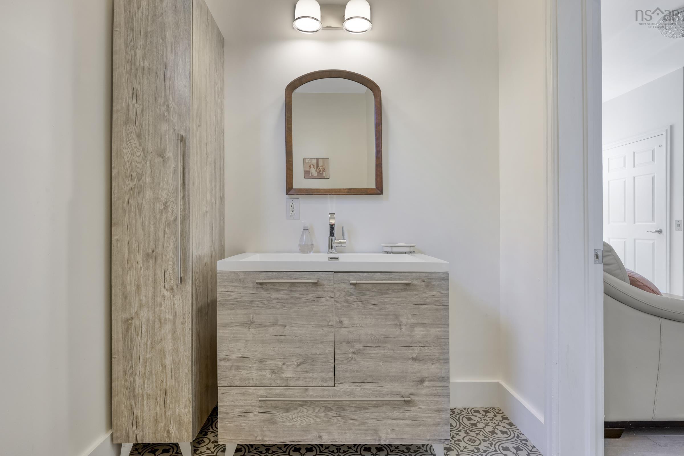 $1,199,000.00: 216 Dufferin Street, Lunenburg