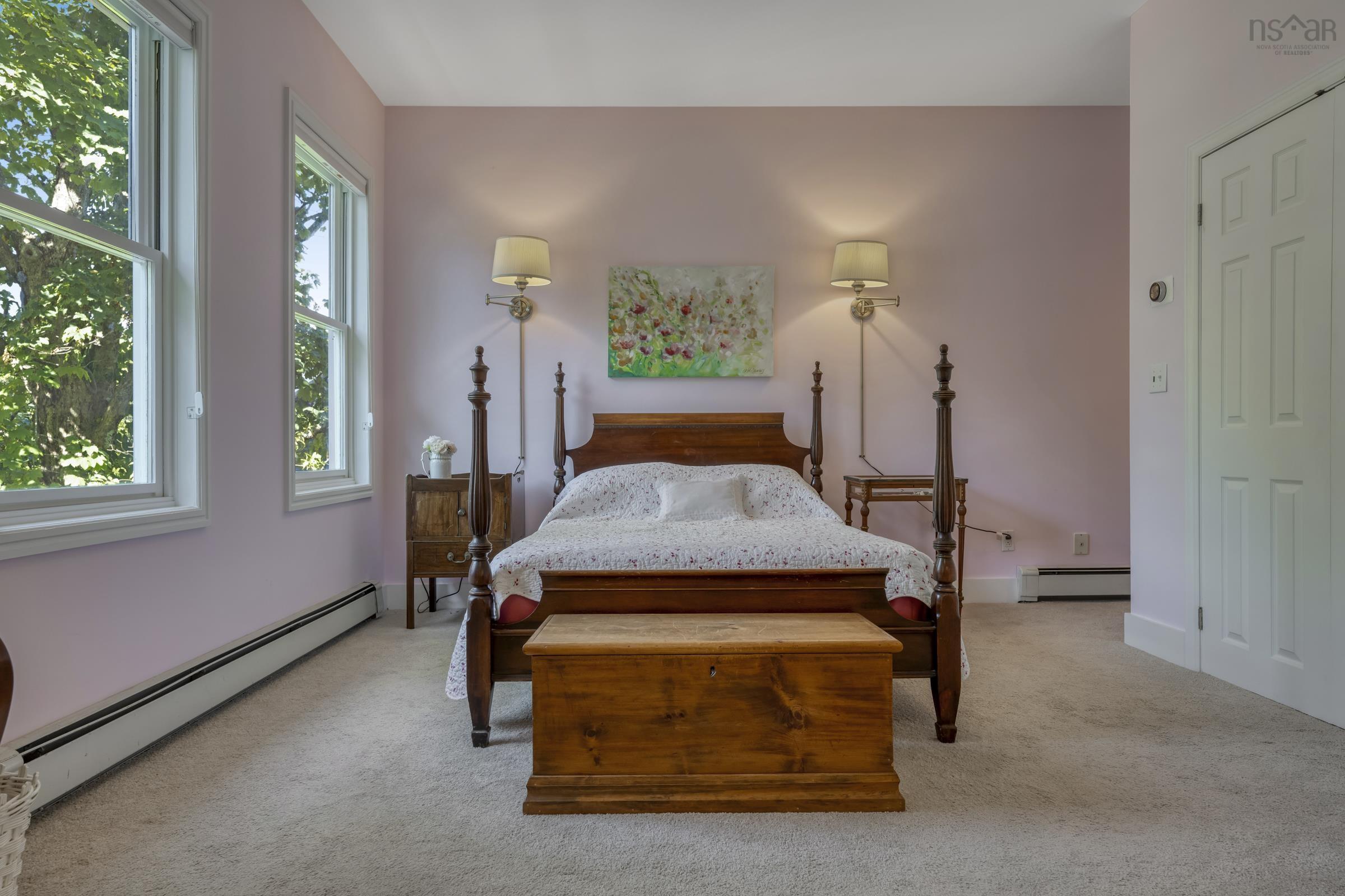 $1,199,000.00: 216 Dufferin Street, Lunenburg