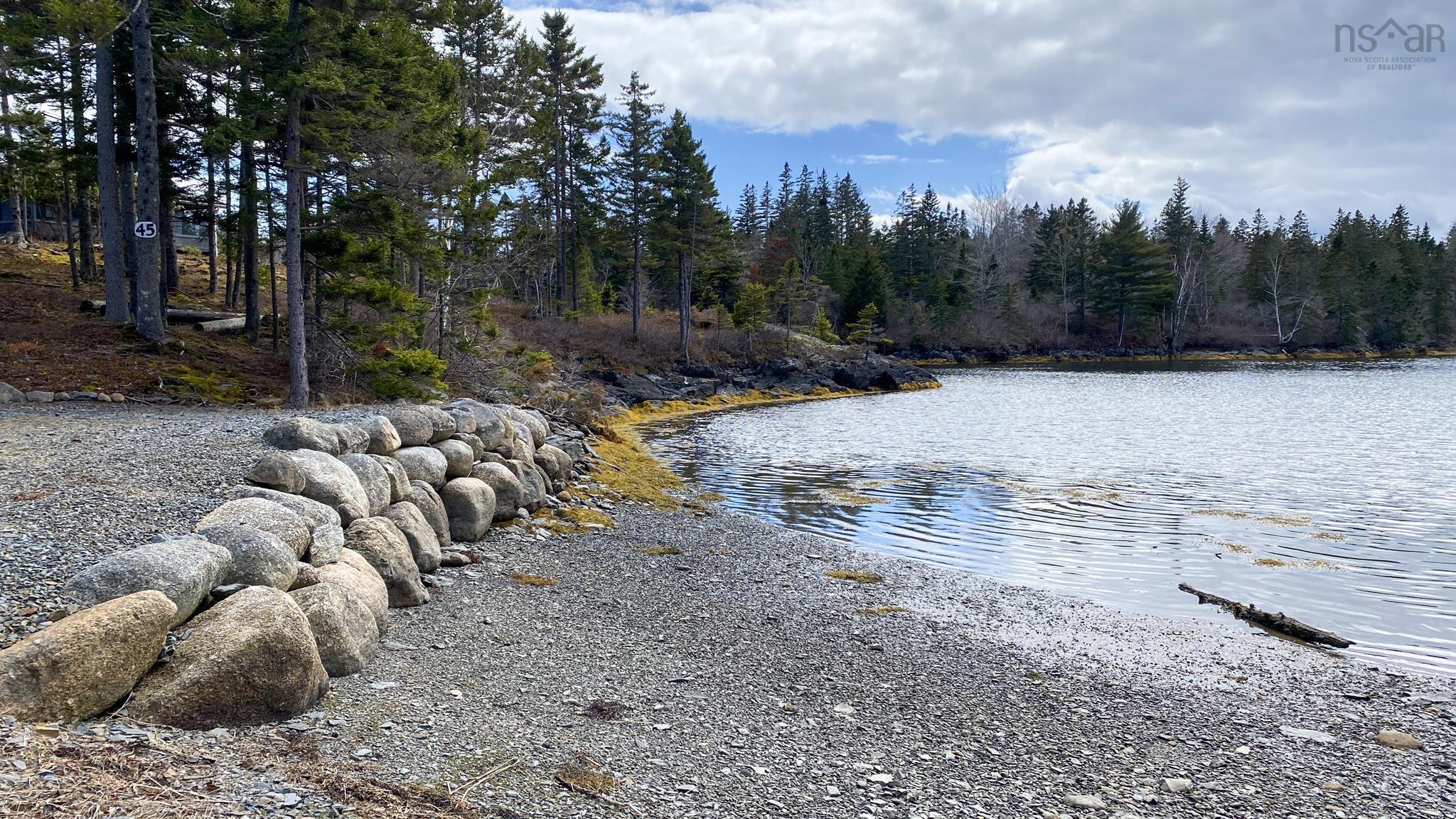 $575,000.00: 12 Whynacht Cove Road, Heckmans Island