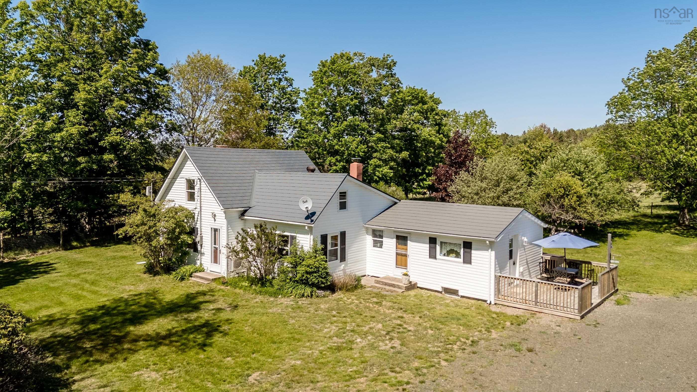 $395,000.00: 1546 Spurr Road, Round Hill
