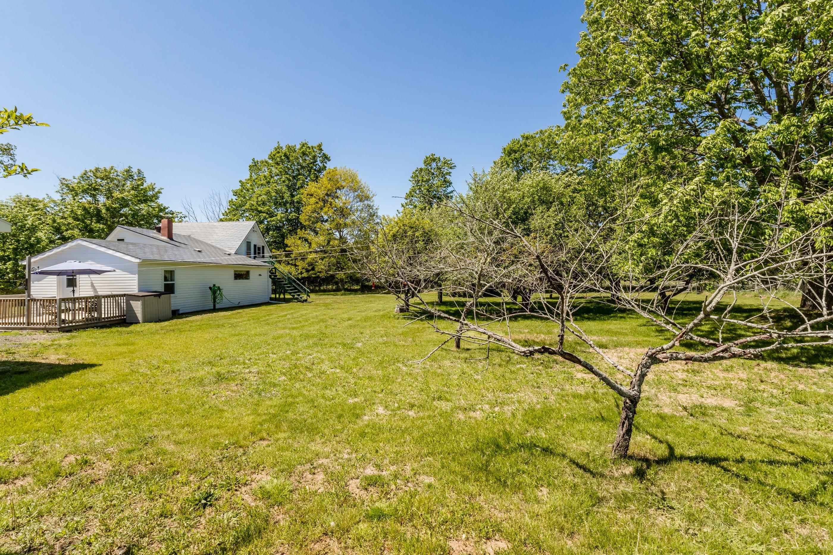 $395,000.00: 1546 Spurr Road, Round Hill