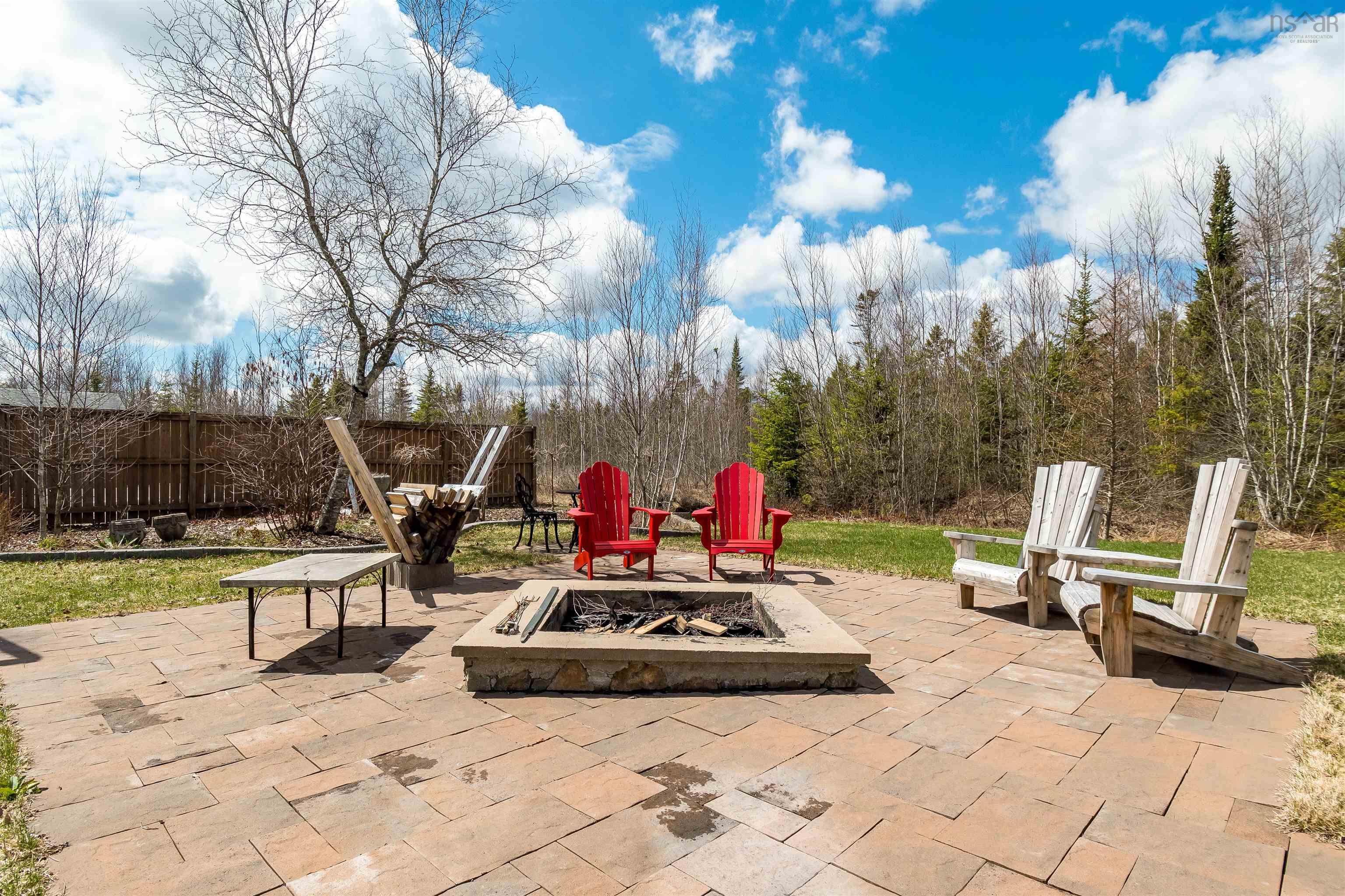 $719,900.00: 19 Acorn Avenue, Lantz
