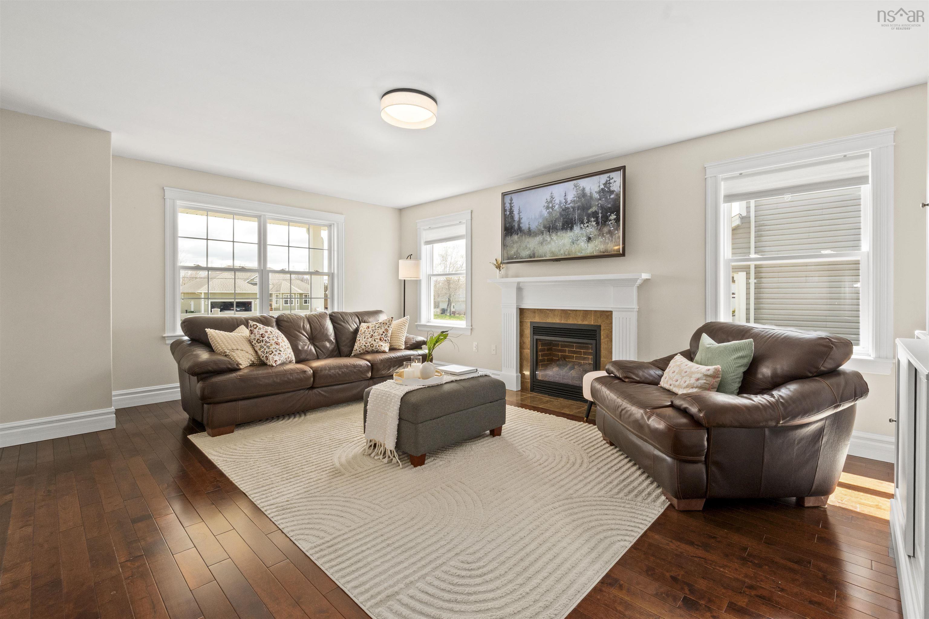 $719,900.00: 19 Acorn Avenue, Lantz
