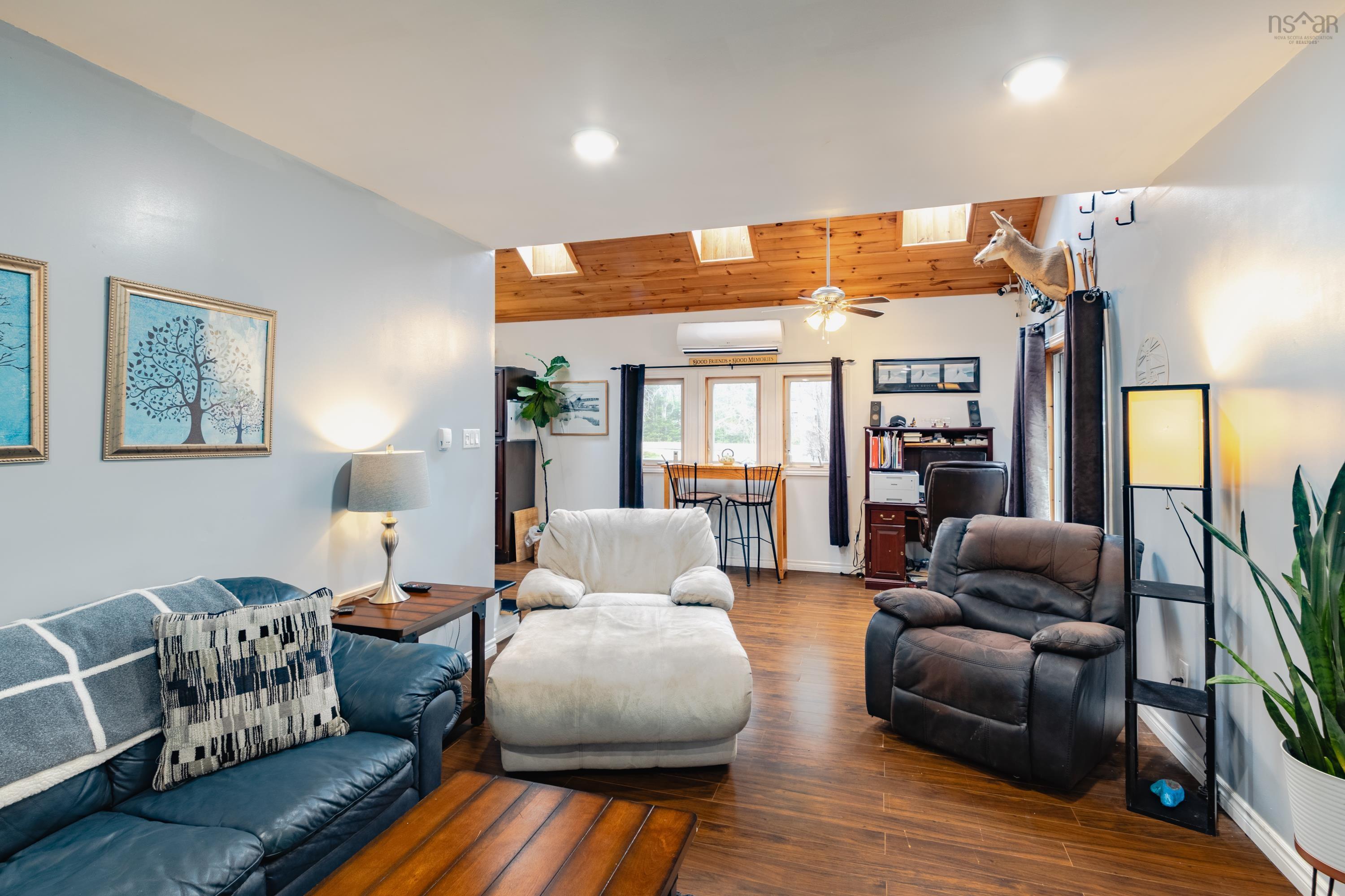 $354,900.00: 1170 Highway 340, South Ohio