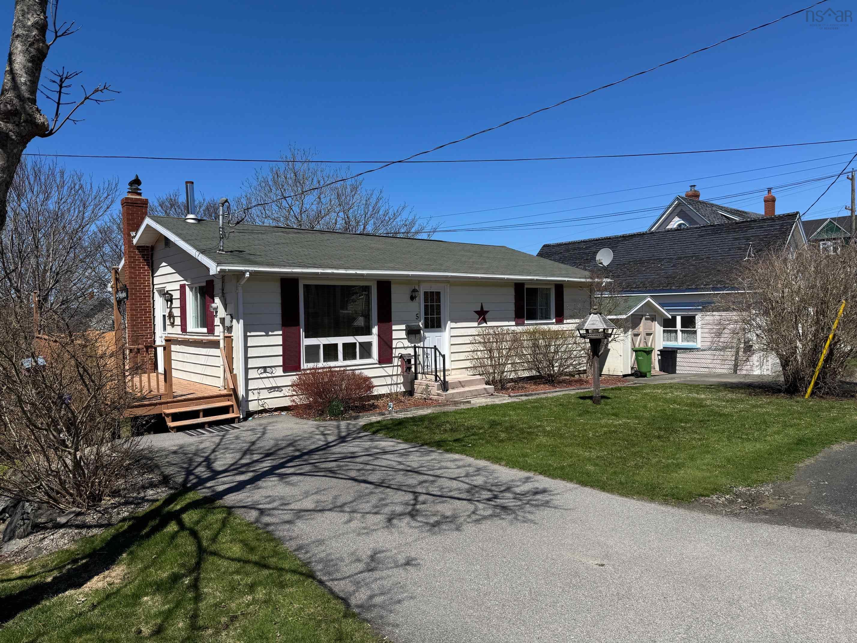 $339,900.00: 5 Whipple Street, Yarmouth