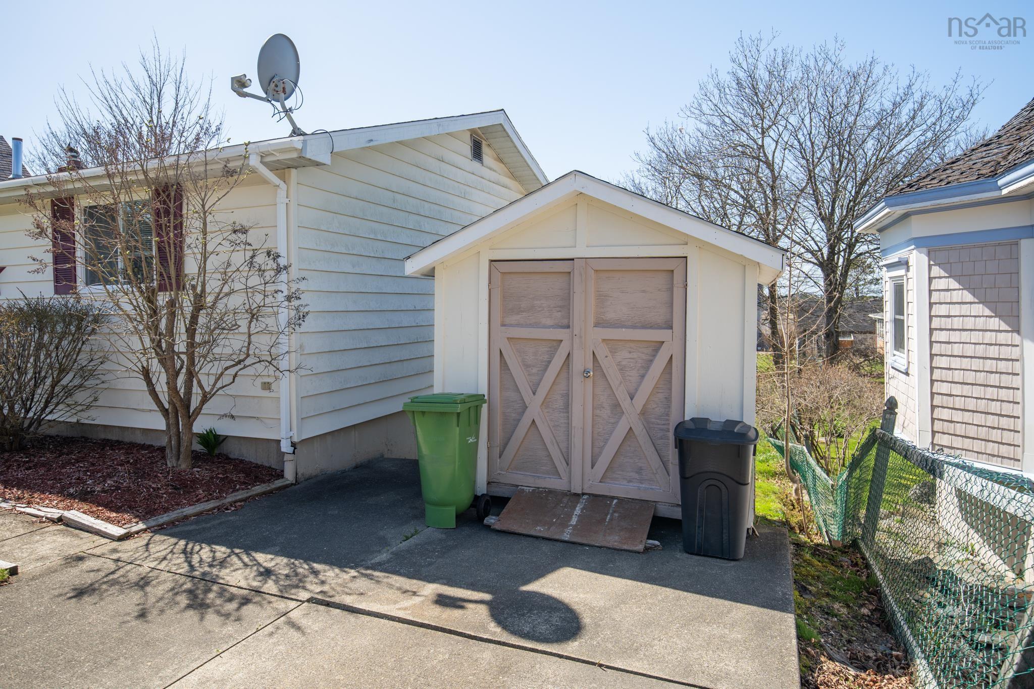 $339,900.00: 5 Whipple Street, Yarmouth