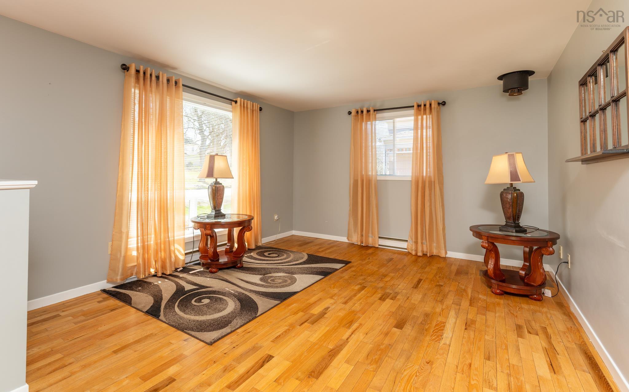 $339,900.00: 5 Whipple Street, Yarmouth
