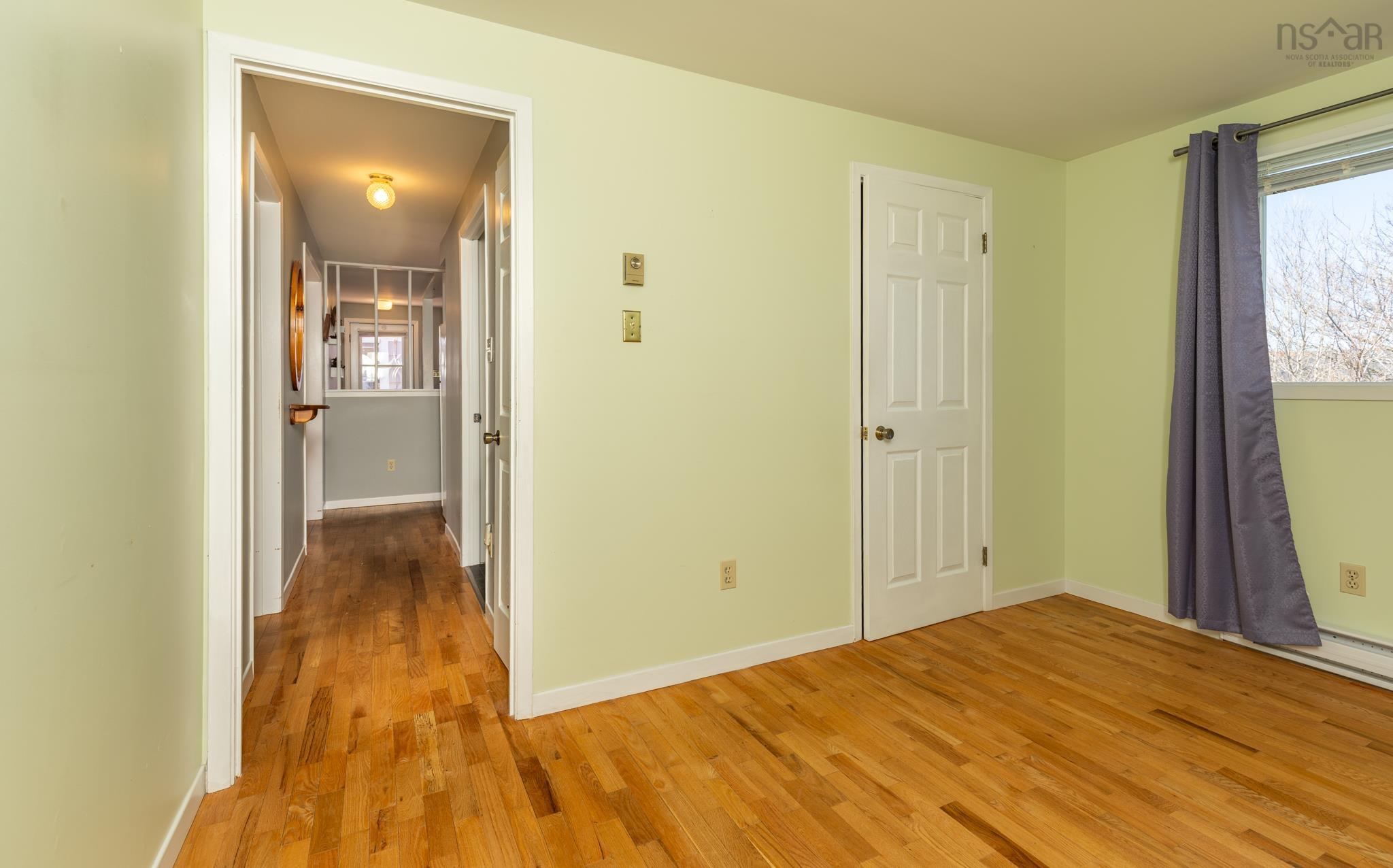 $339,900.00: 5 Whipple Street, Yarmouth