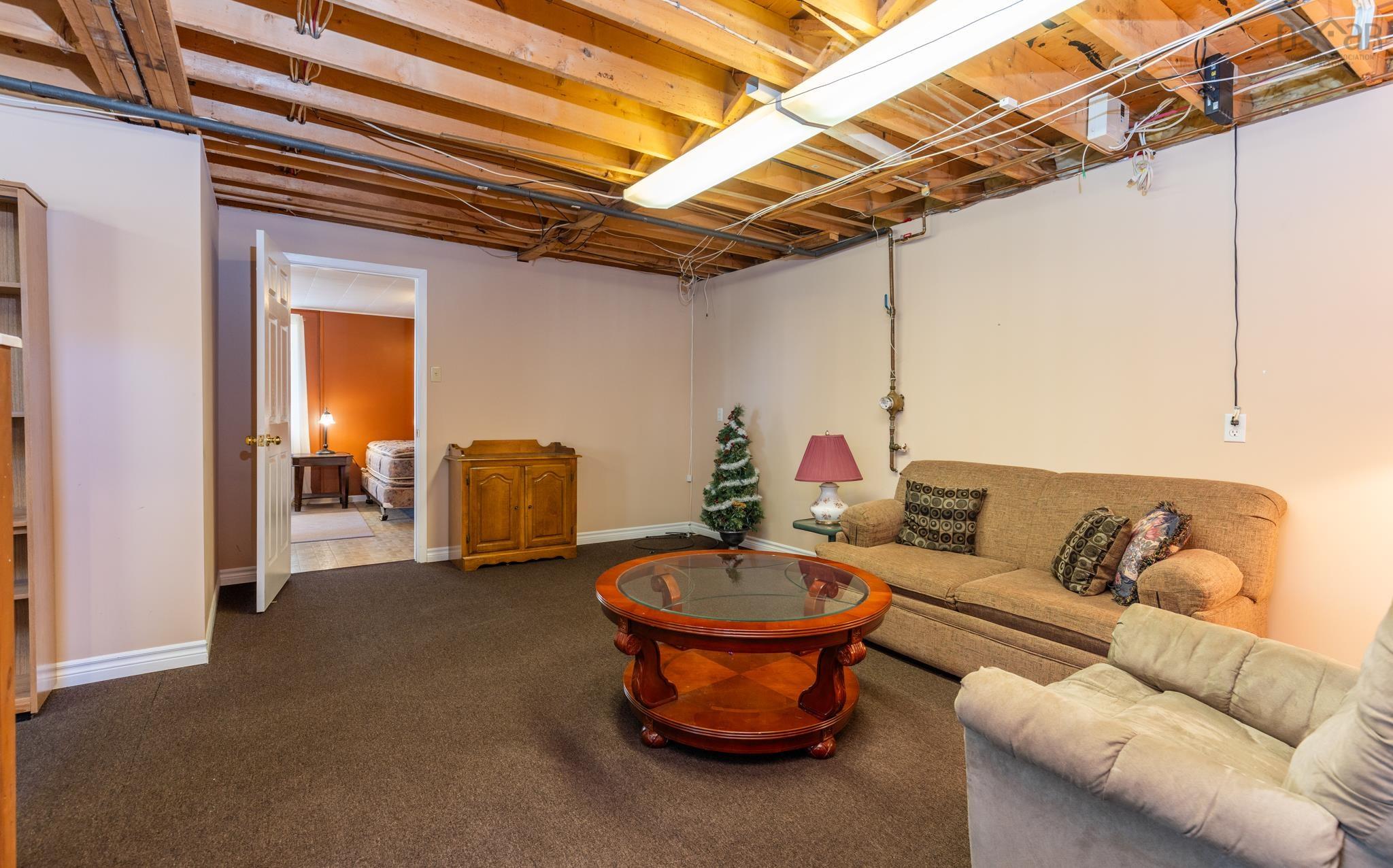 $339,900.00: 5 Whipple Street, Yarmouth