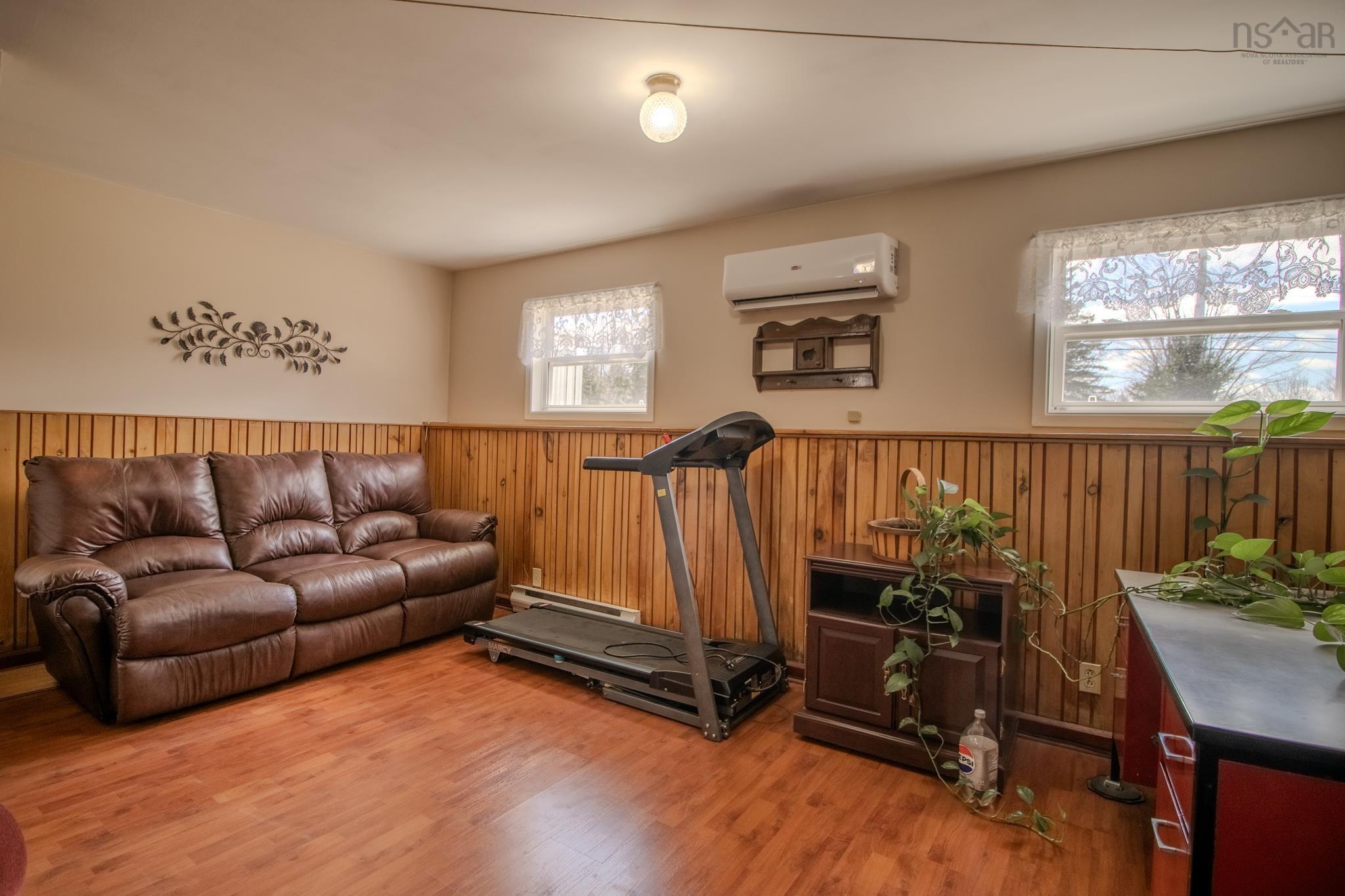 $389,000.00: 1194 Keltic Drive, North West Arm