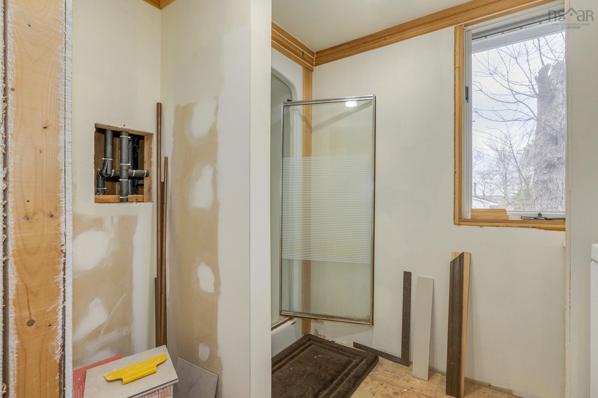 $625,000.00: 78 Arnold Drive, Fall River