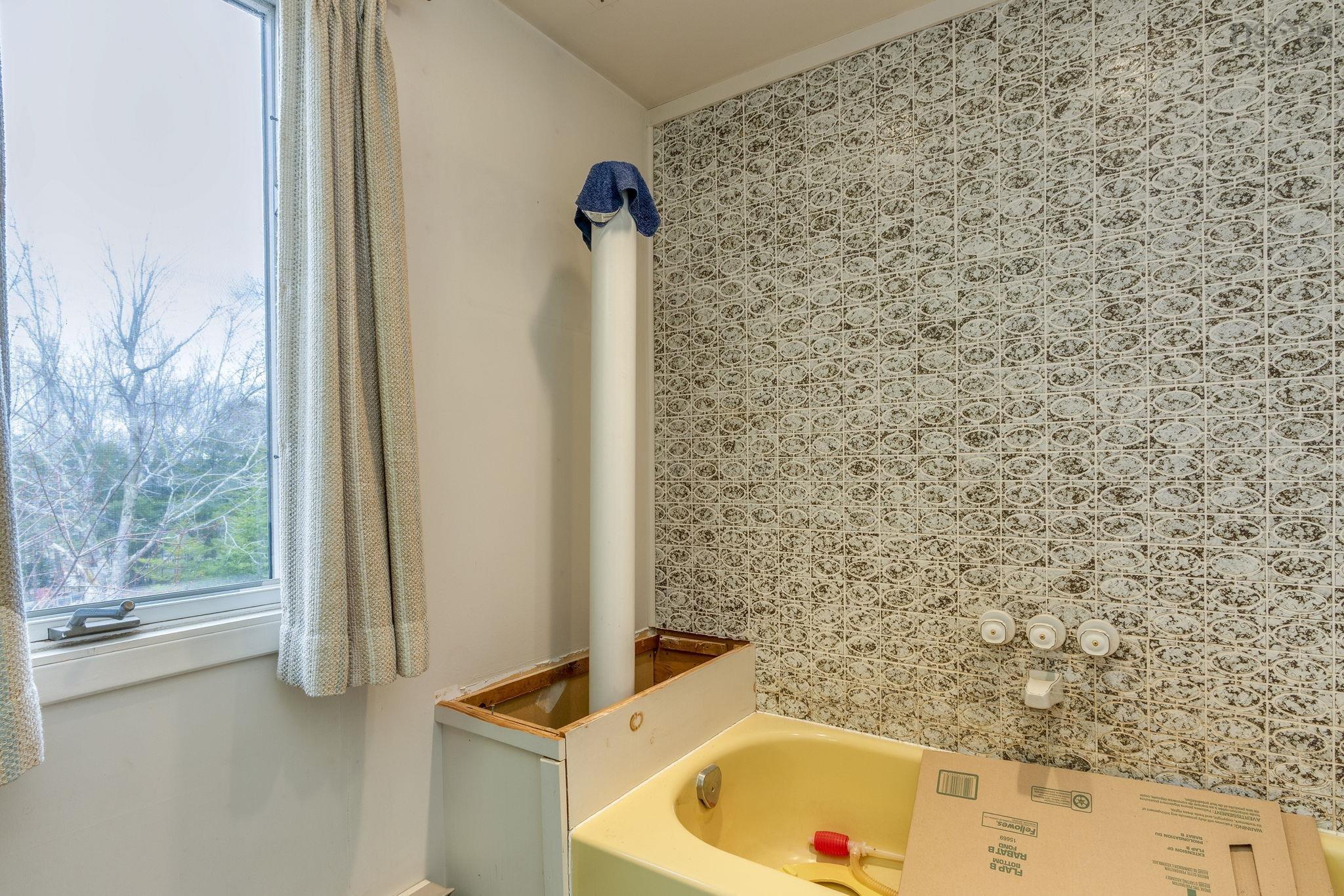 $625,000.00: 78 Arnold Drive, Fall River