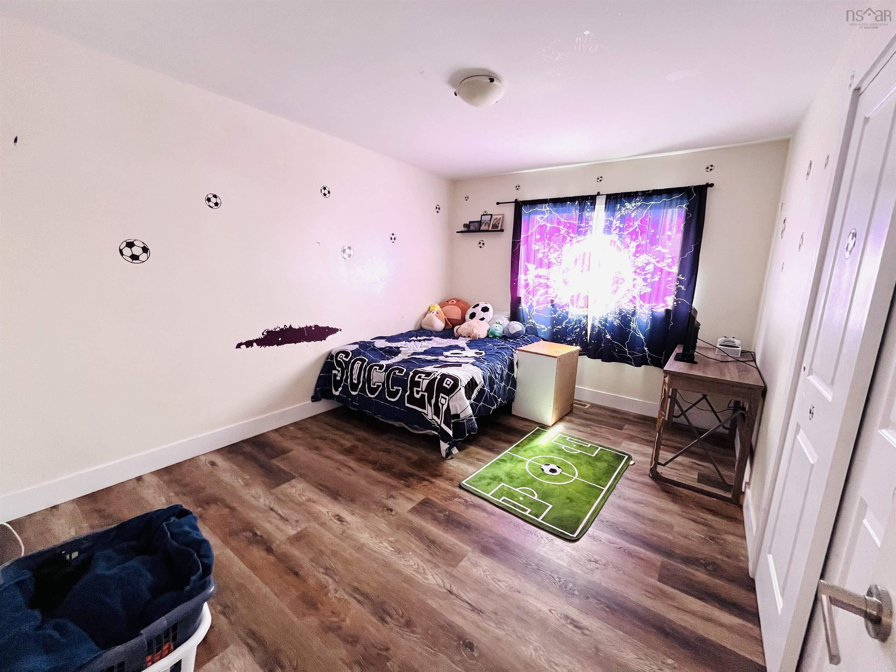 $599,900.00: A B 86 Williams Lake Road, Armdale