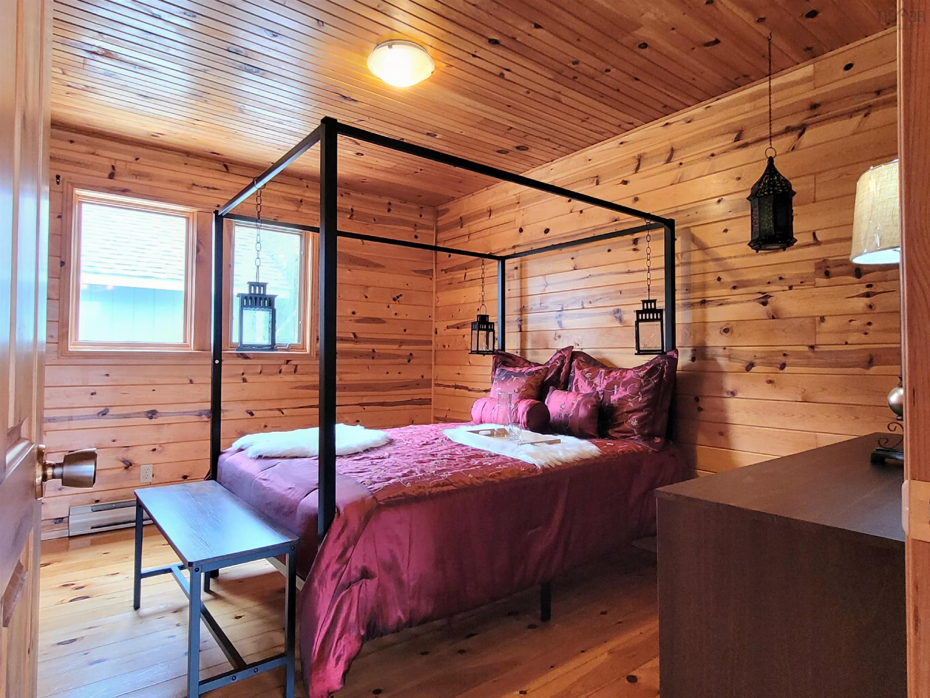 $330,000.00: 57 Somerset Drive, East Sable River