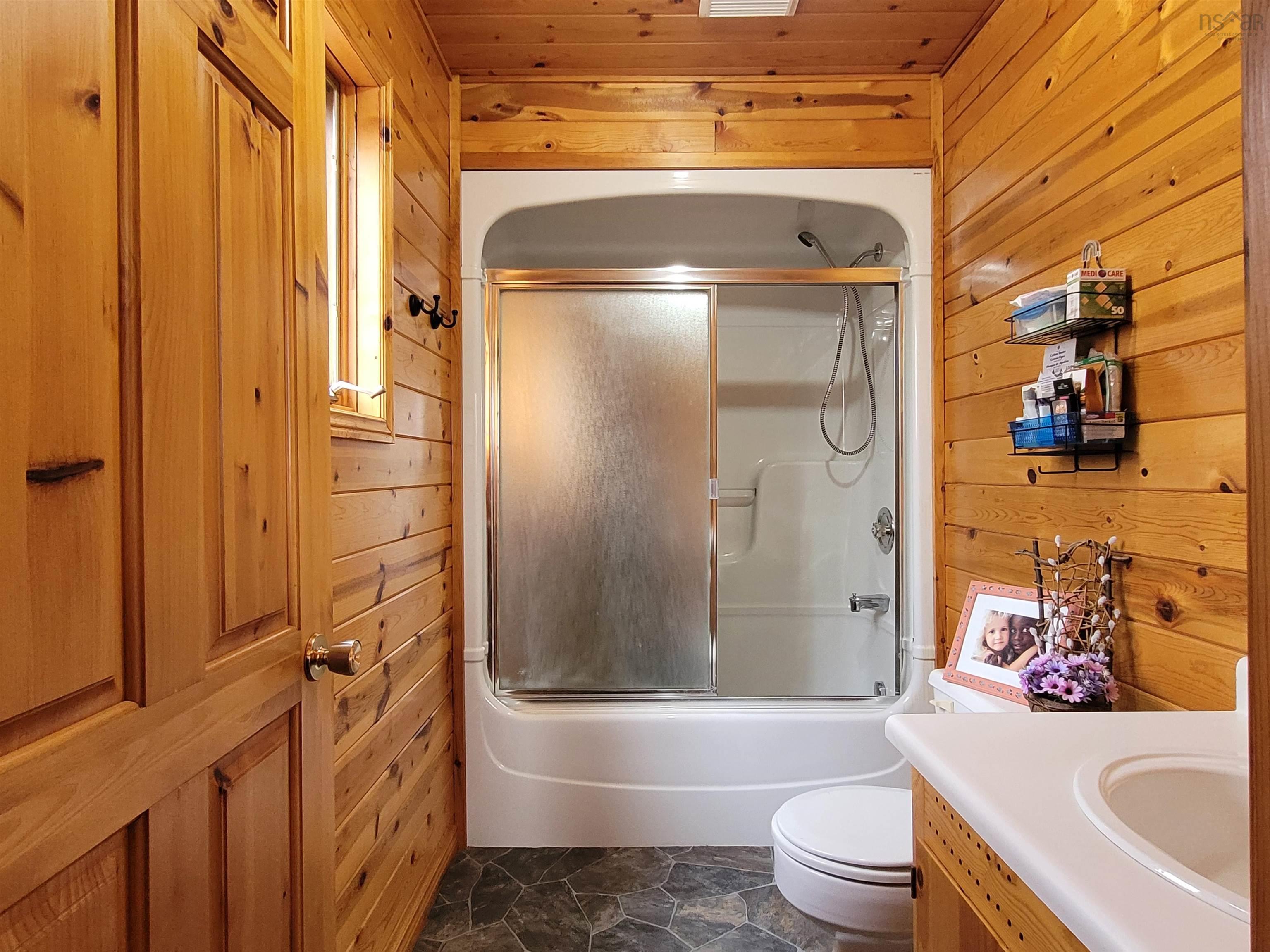 $330,000.00: 57 Somerset Drive, East Sable River