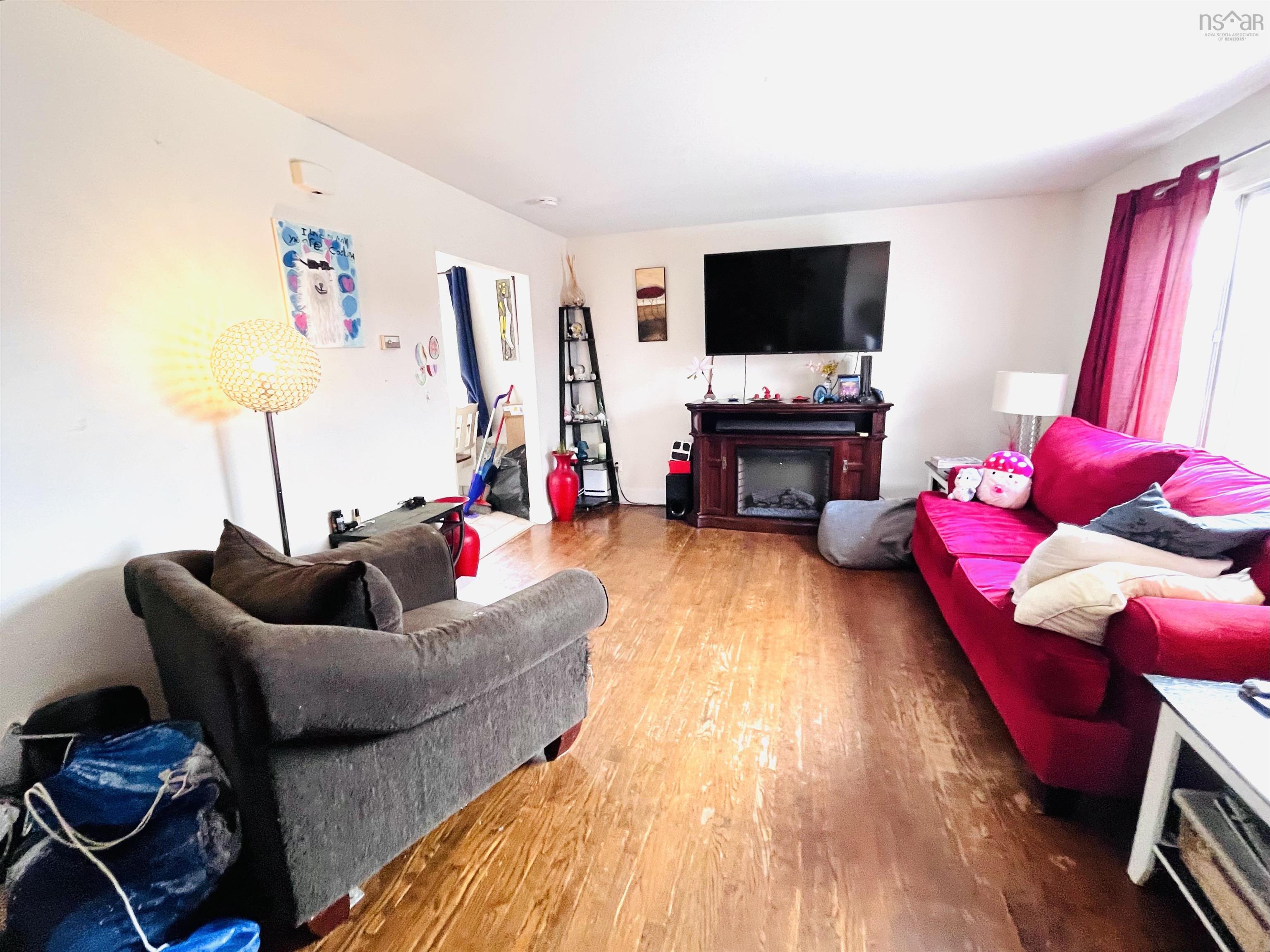 $599,900.00: A B 84 Williams Lake Road, Armdale