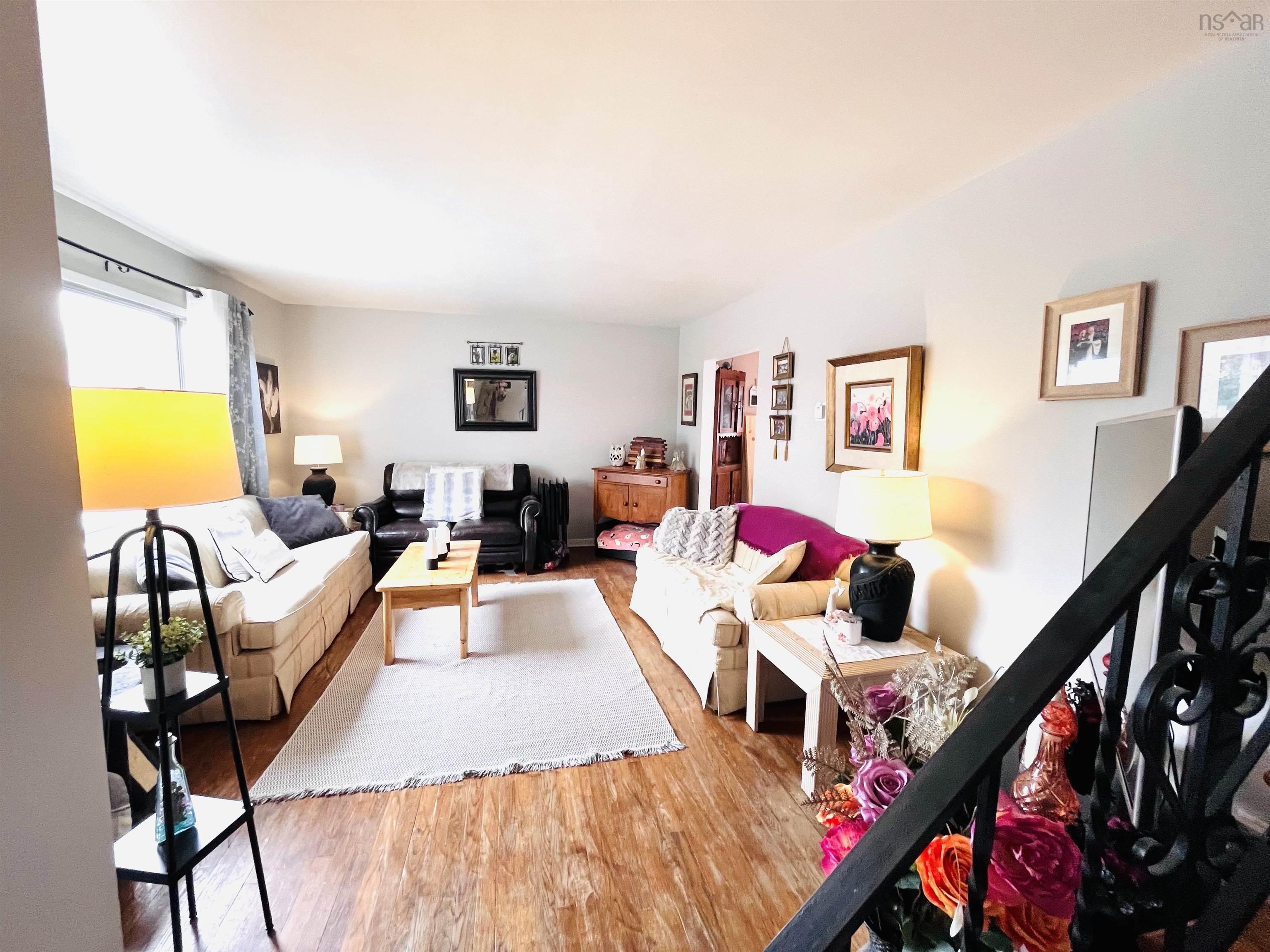 $599,900.00: A B 84 Williams Lake Road, Armdale