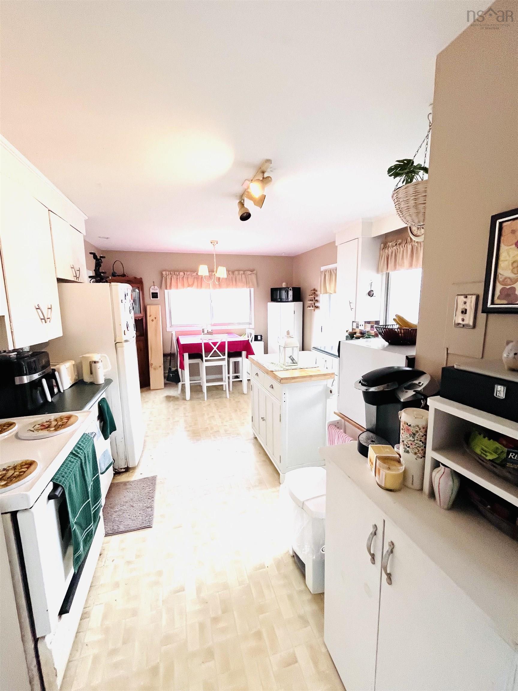 $599,900.00: A B 84 Williams Lake Road, Armdale