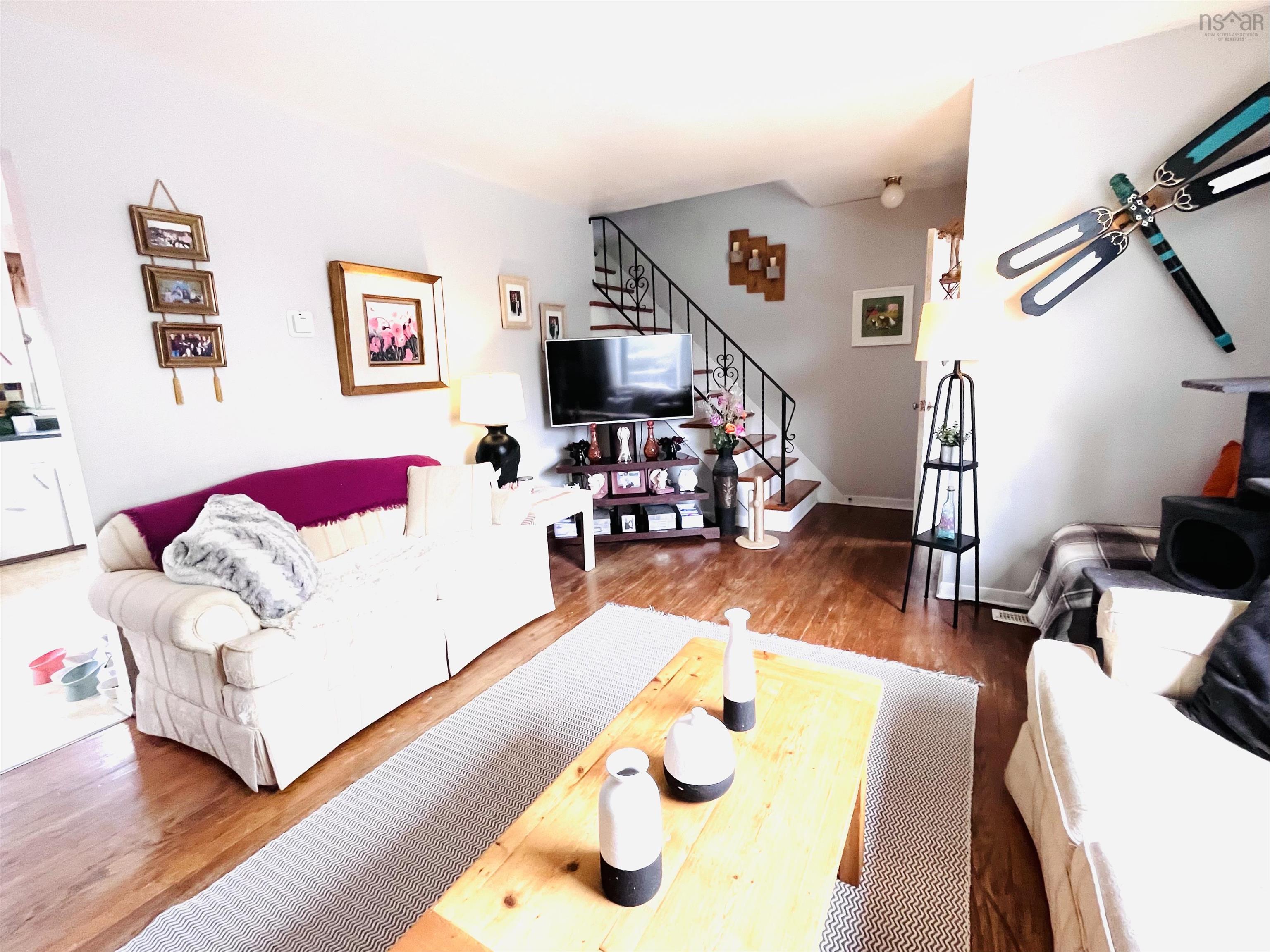 $599,900.00: A B 84 Williams Lake Road, Armdale