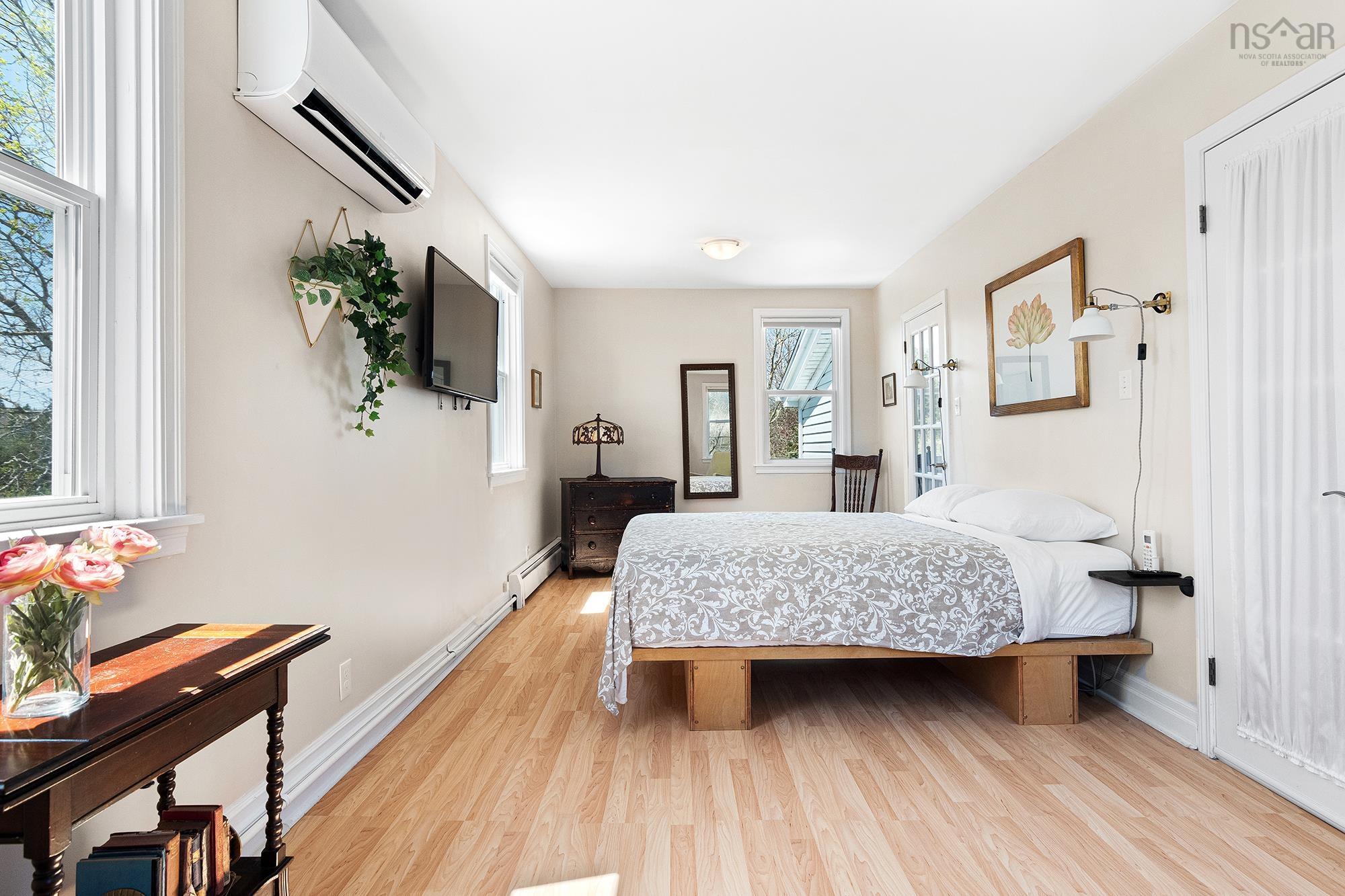 $659,000.00: 20 Indian Point Road, Glen Haven