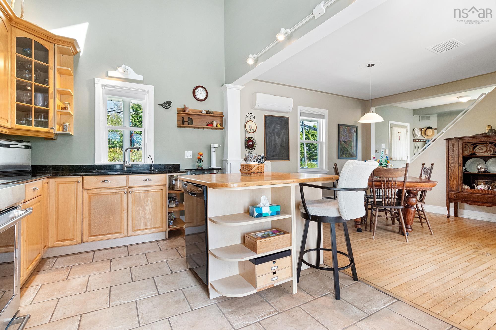 $659,000.00: 20 Indian Point Road, Glen Haven