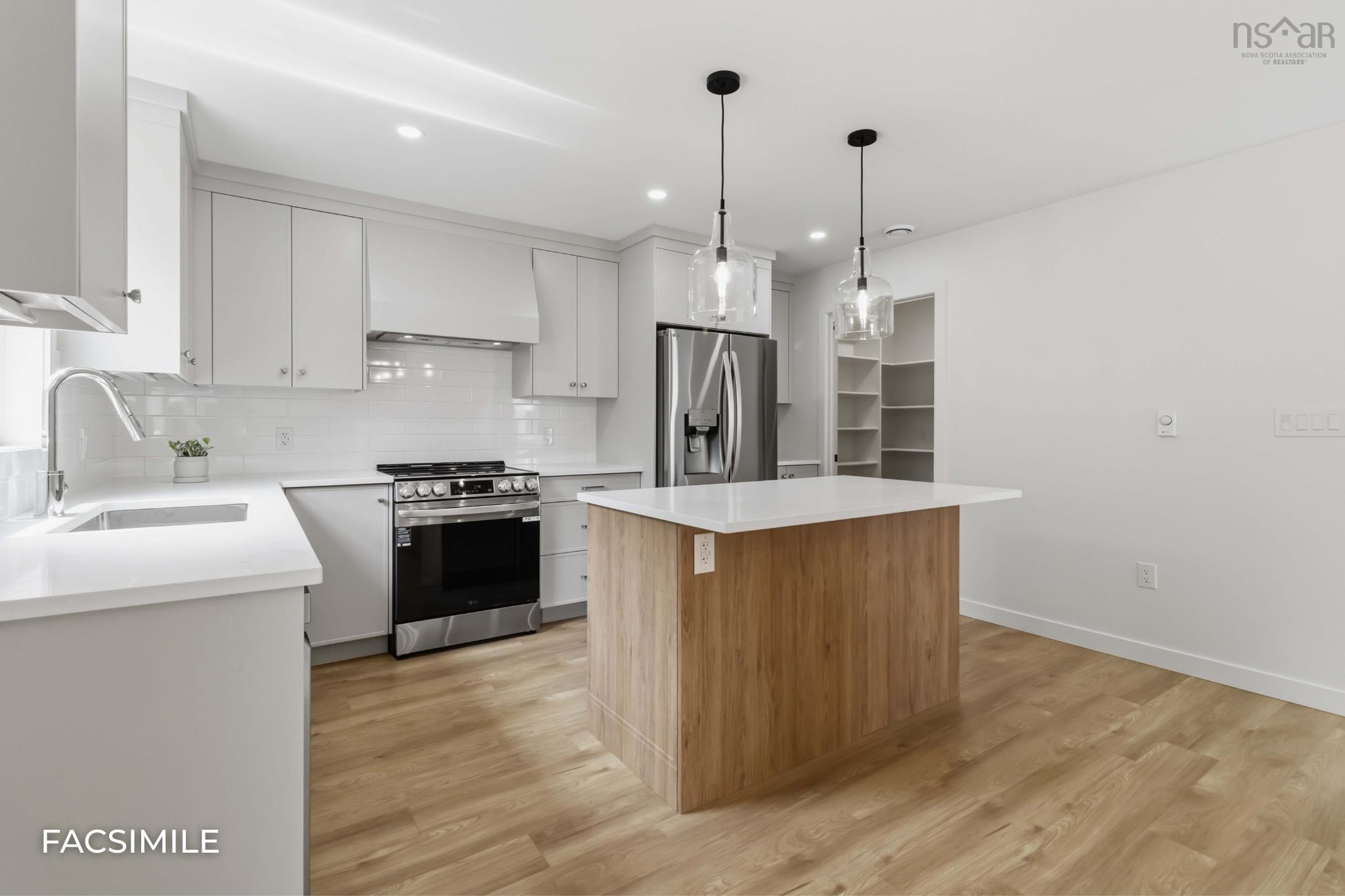 $699,900.00: PUN-68B 170 Puncheon Way, Bedford