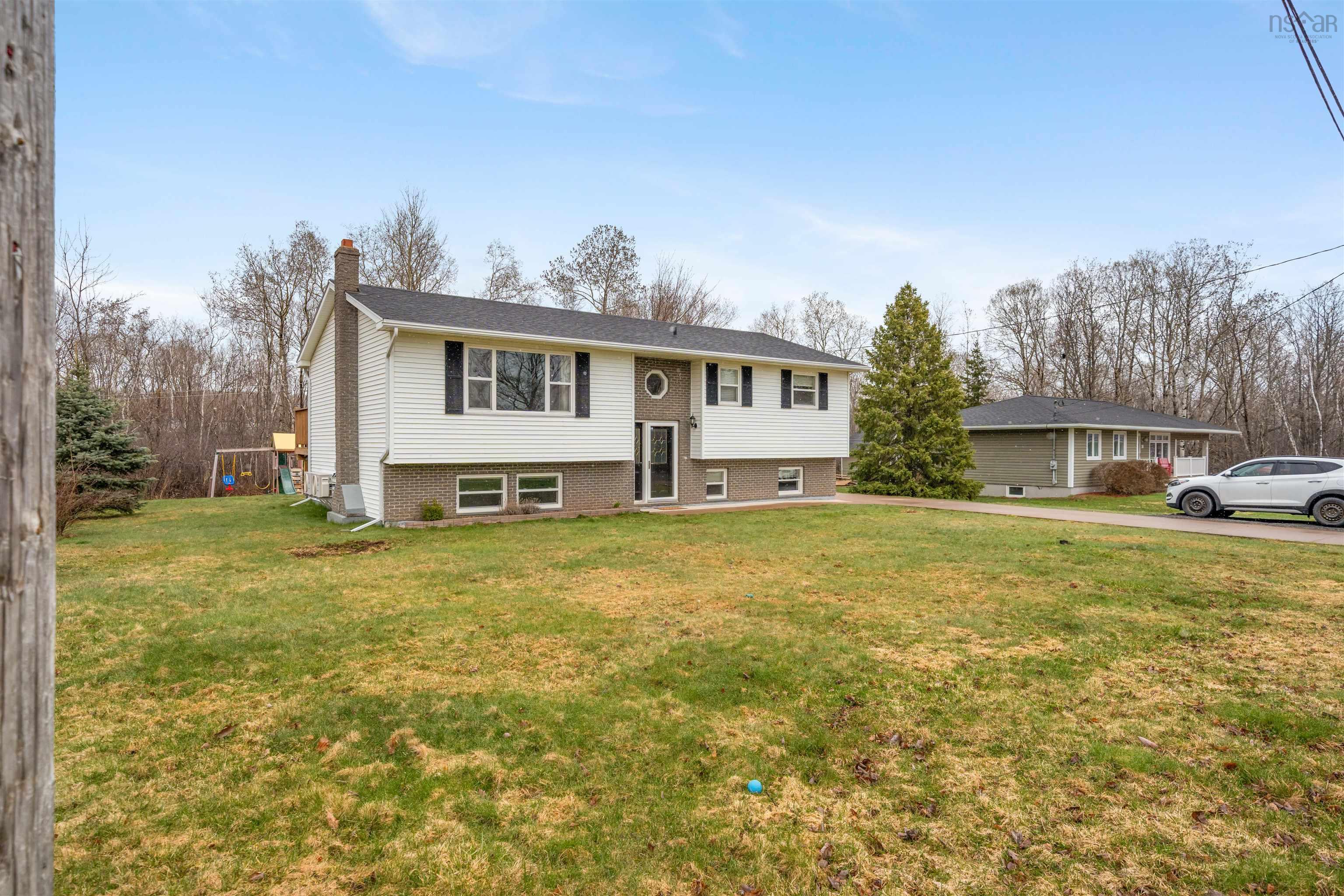 $432,500.00: 11 Andrews Court, Stellarton