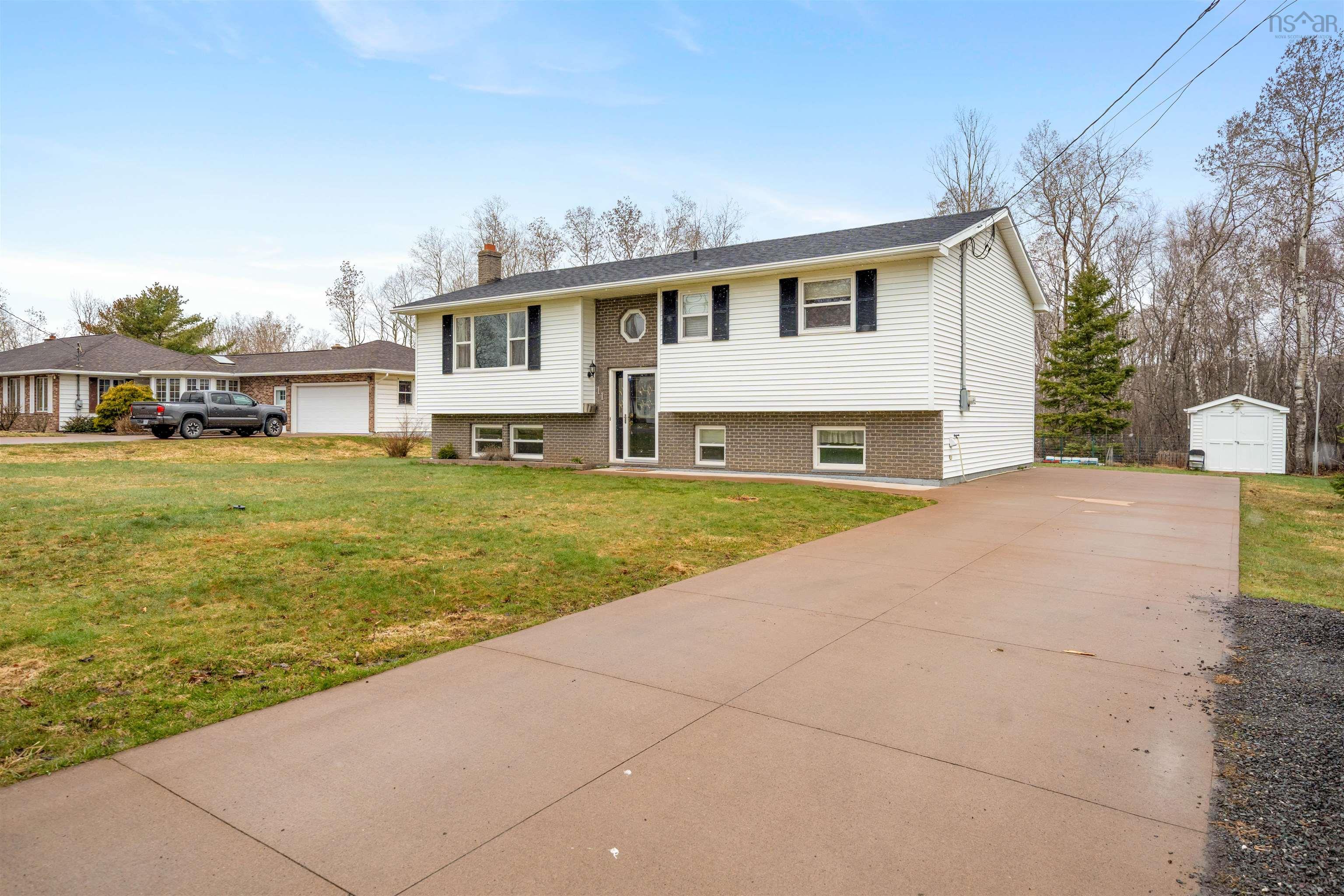 $432,500.00: 11 Andrews Court, Stellarton