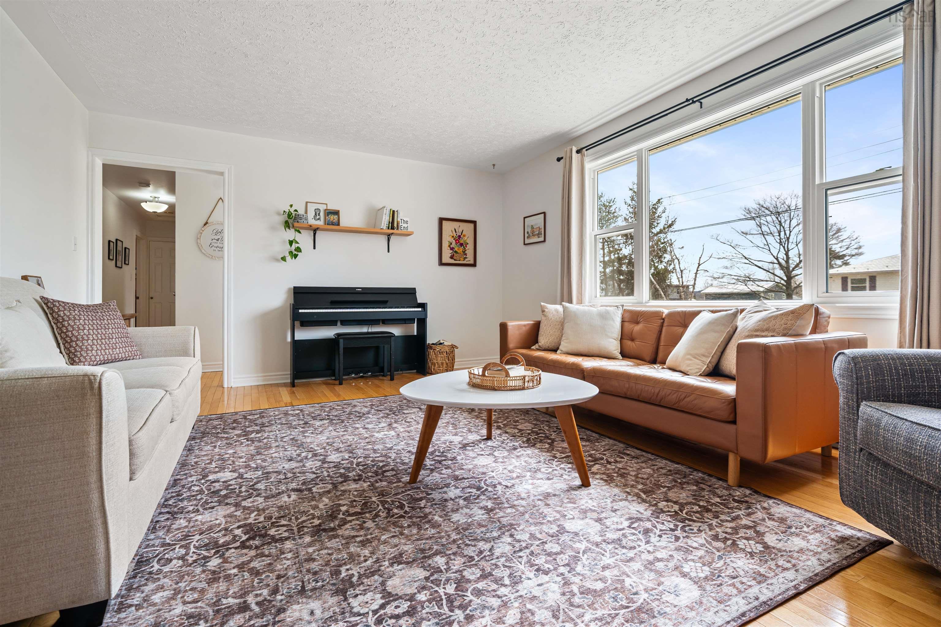 $432,500.00: 11 Andrews Court, Stellarton