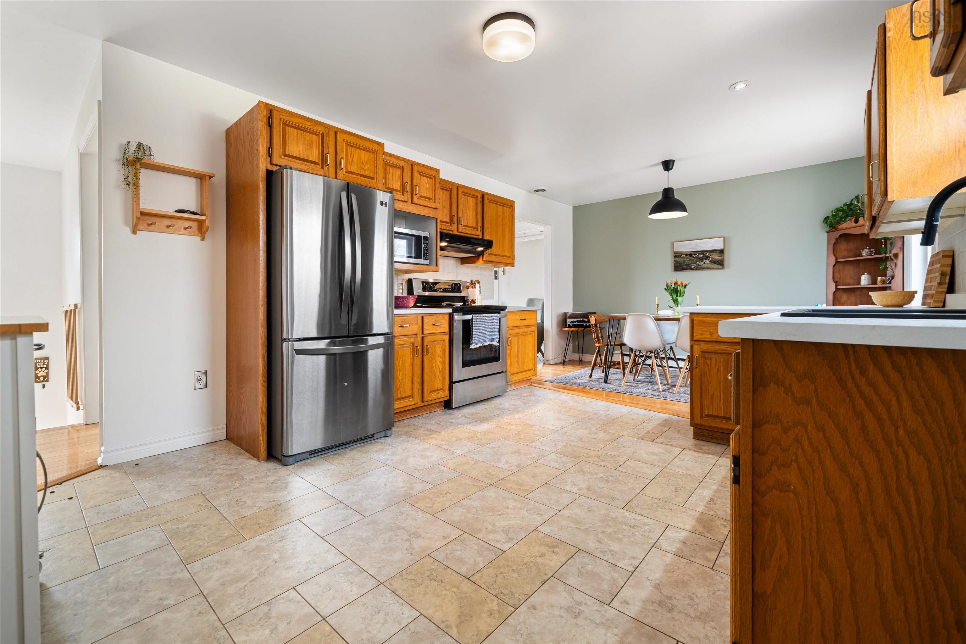 $432,500.00: 11 Andrews Court, Stellarton