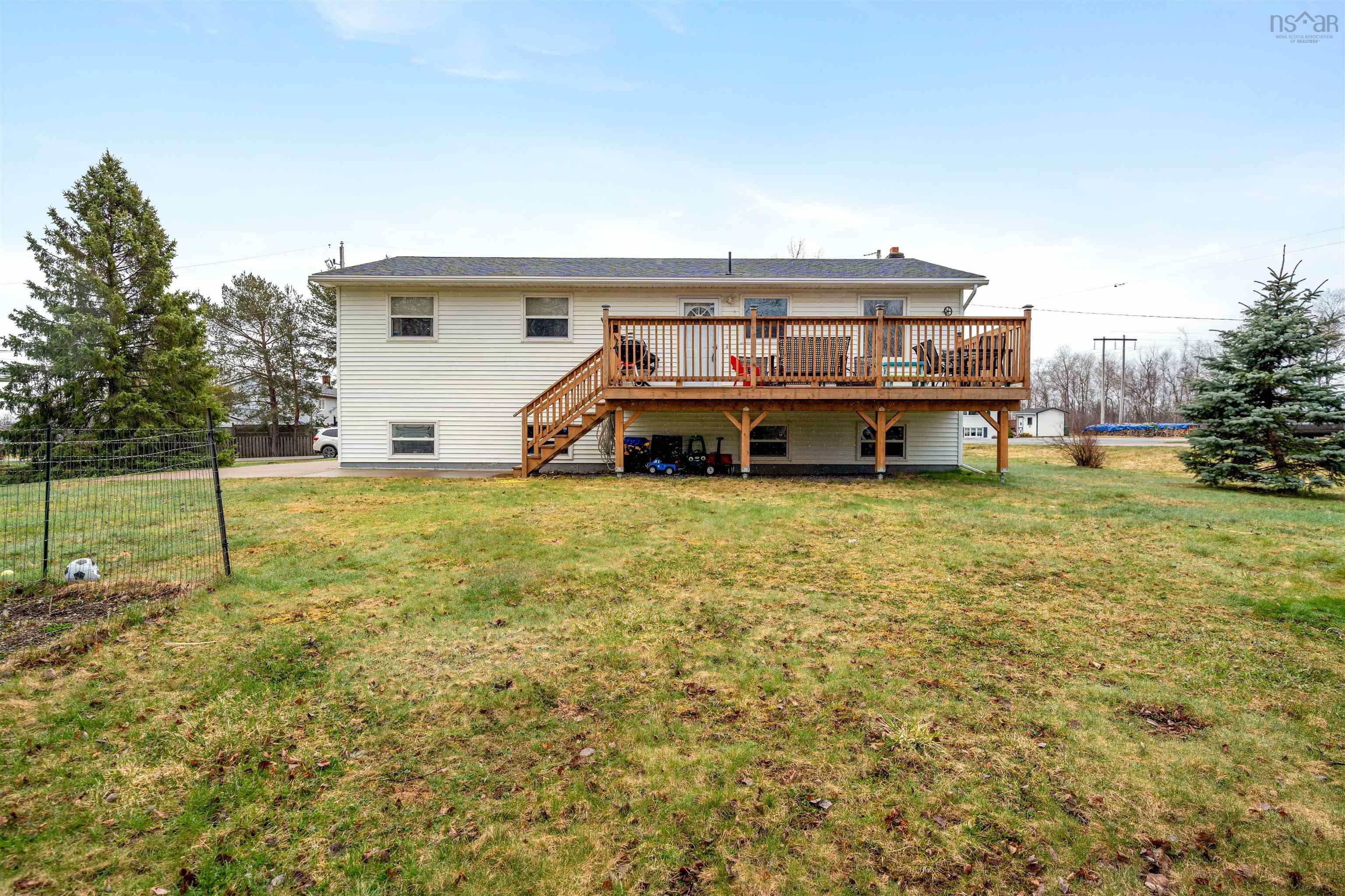 $432,500.00: 11 Andrews Court, Stellarton