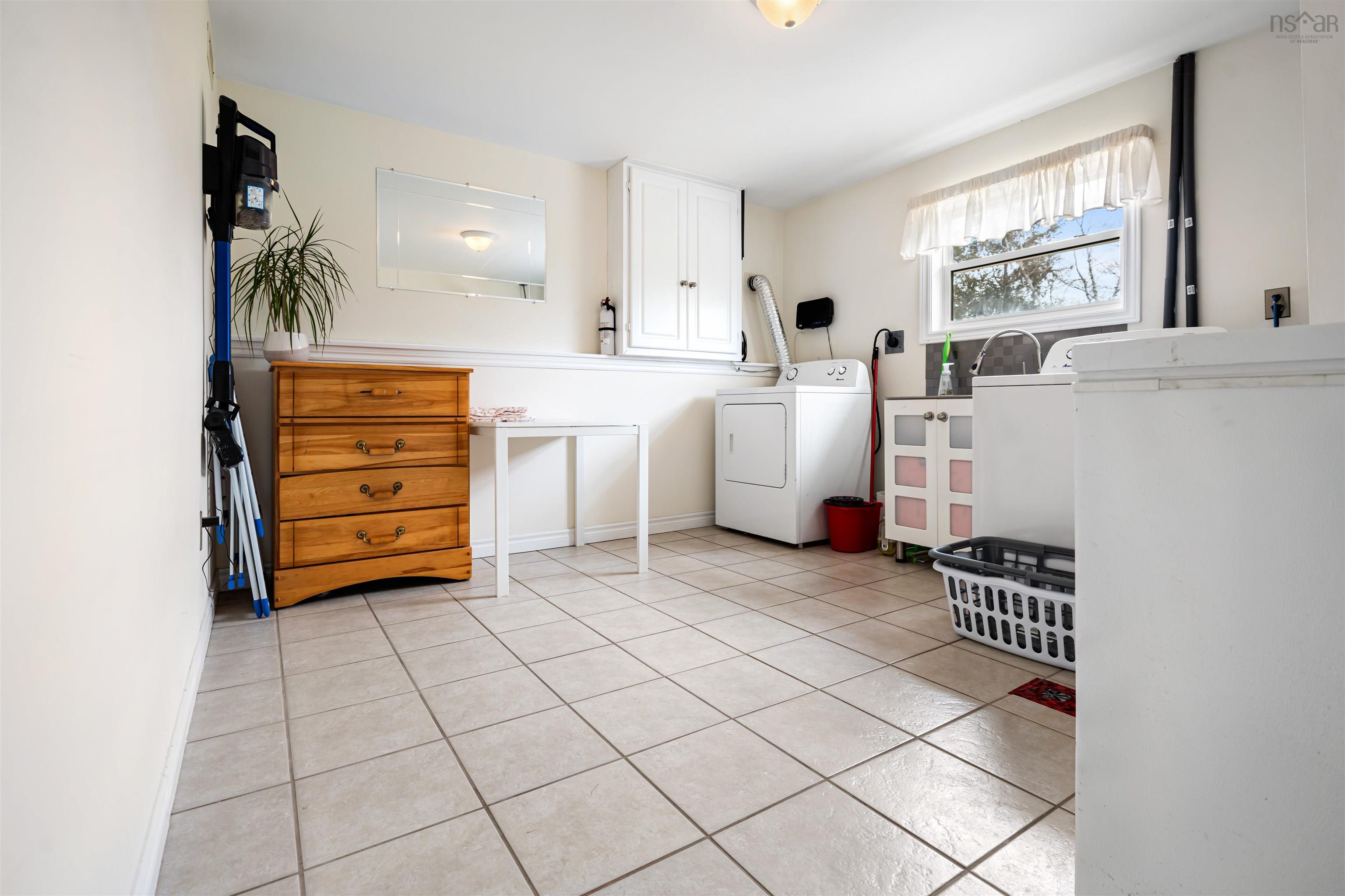 $432,500.00: 11 Andrews Court, Stellarton