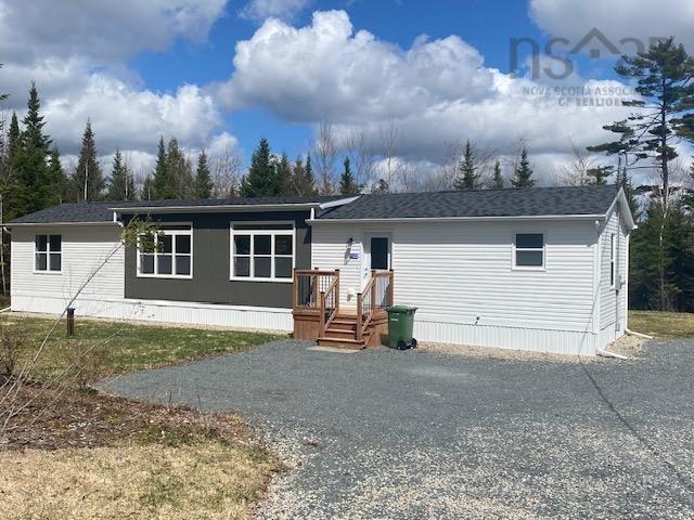 $389,900.00: 1122 Lake Egmont Road, Lake Egmont