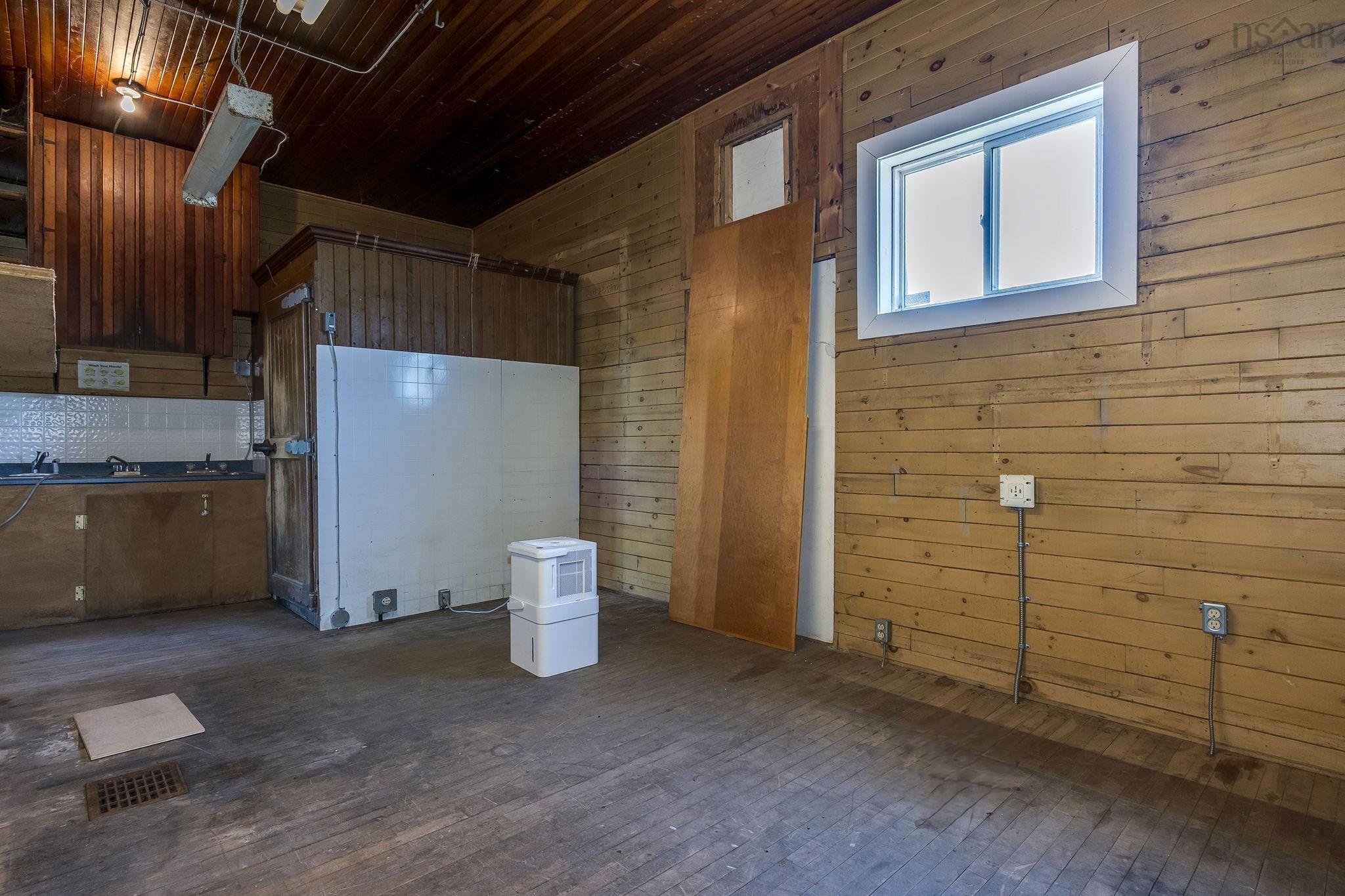 $299,000.00: 1987 Highway 359 Highway, Centreville