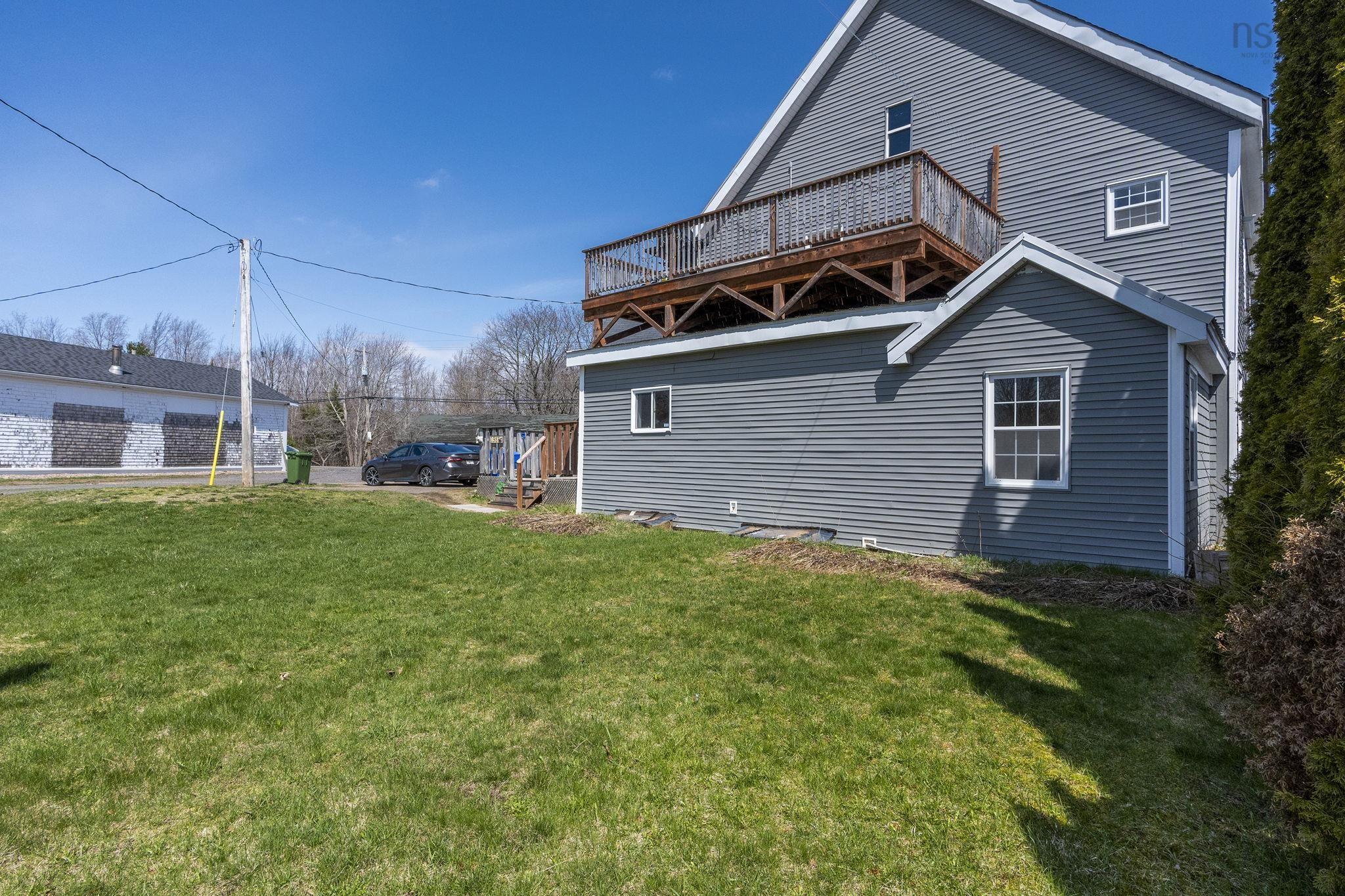 $299,000.00: 1987 Highway 359 Highway, Centreville
