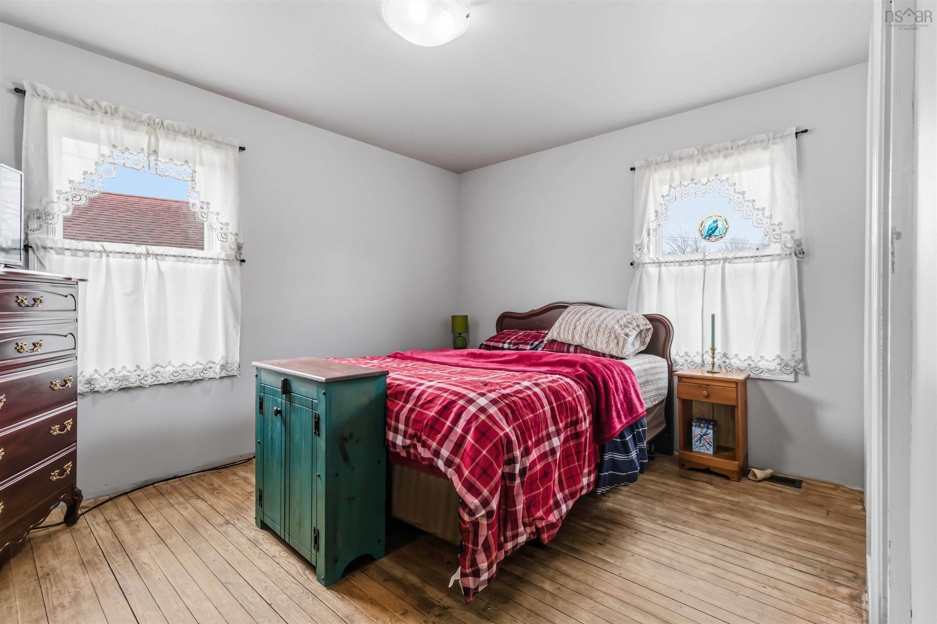 $269,900.00: 6486 Highway 3, Western Shore