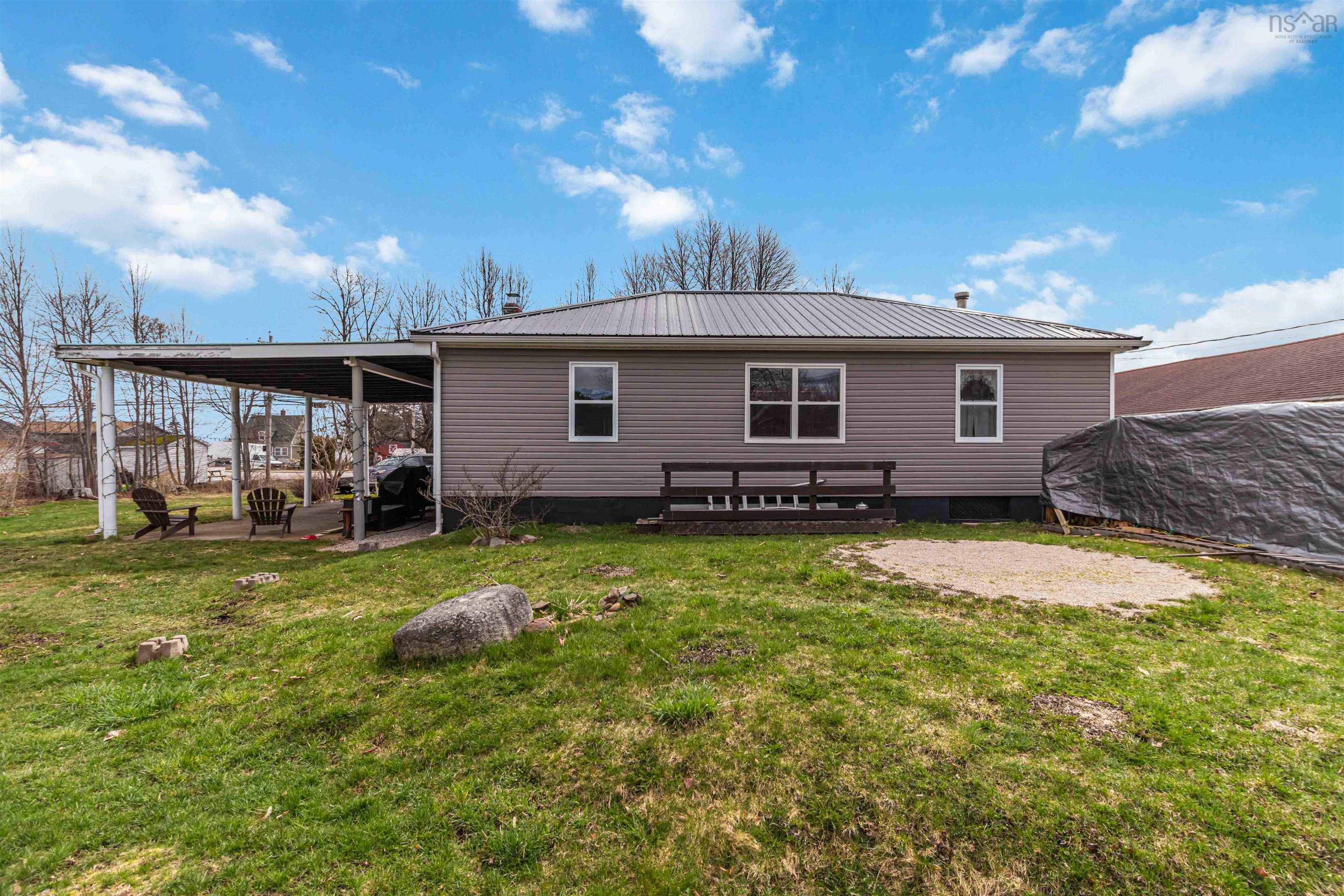 $269,900.00: 6486 Highway 3, Western Shore