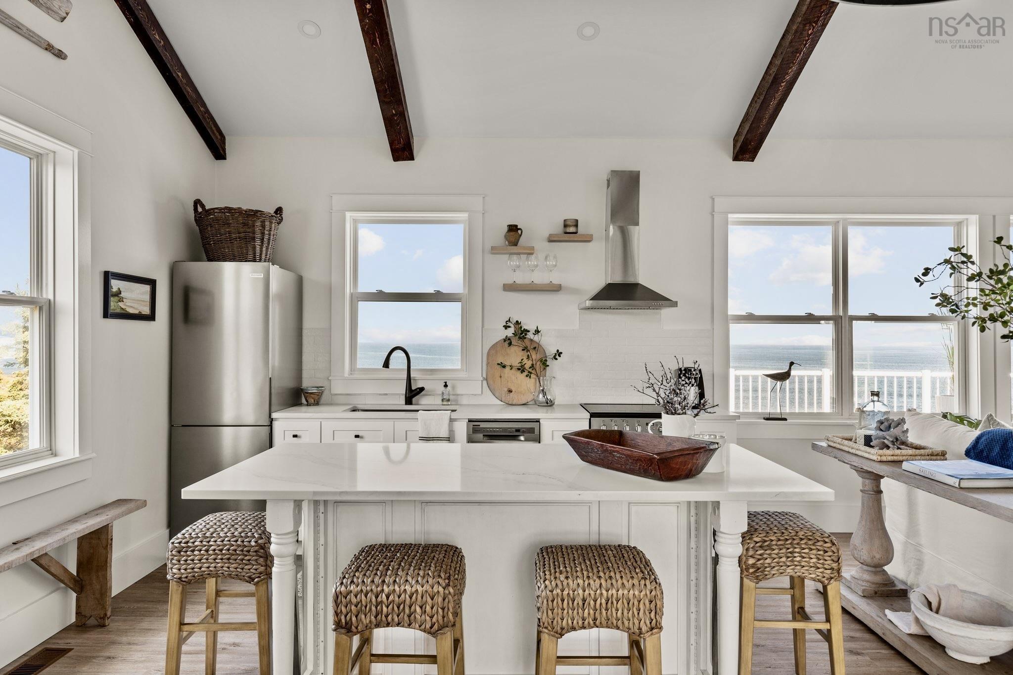 $2,900,000.00: 368 Middle Road, Kingsburg