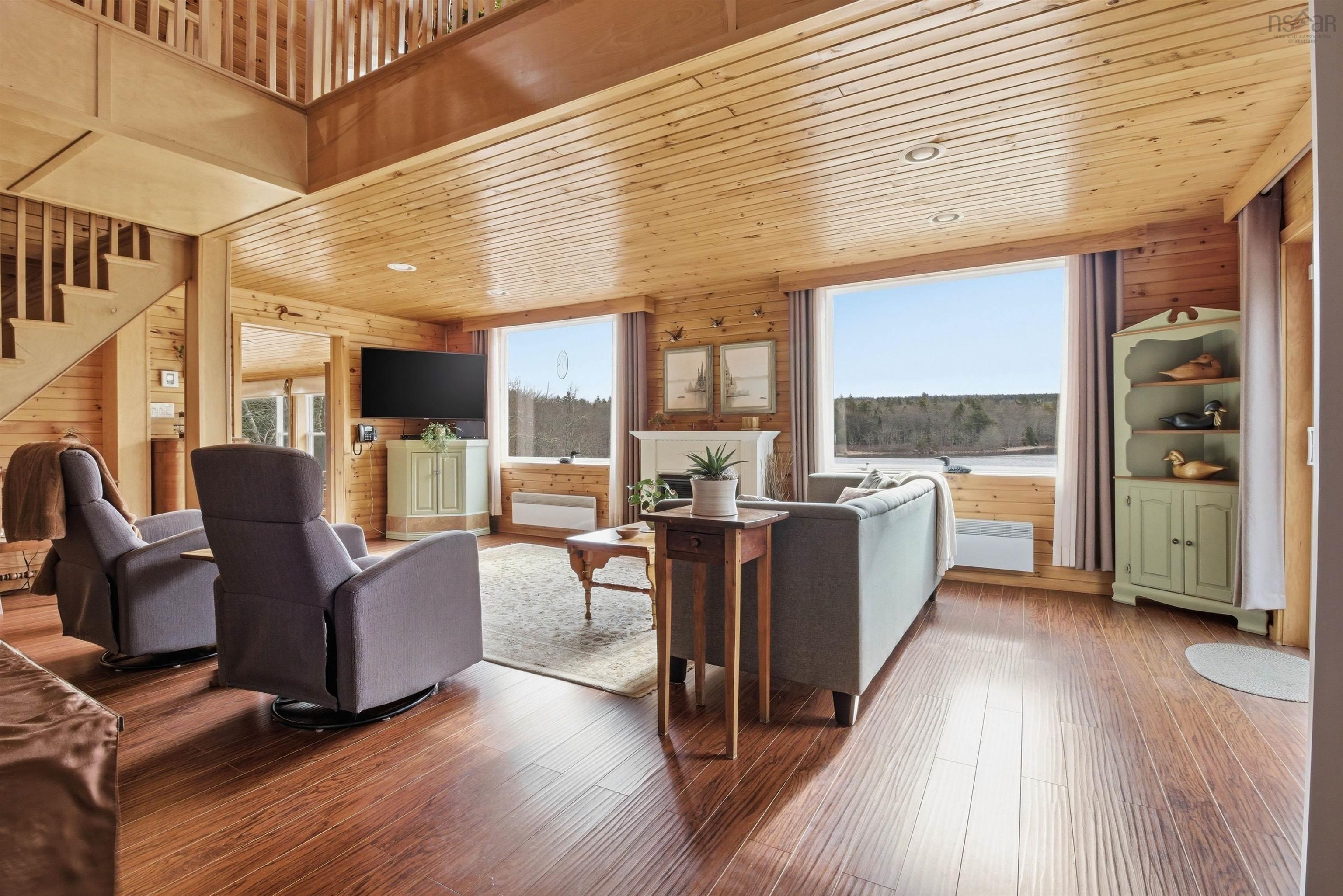 $639,900.00: 471 Beech Lane, Forties