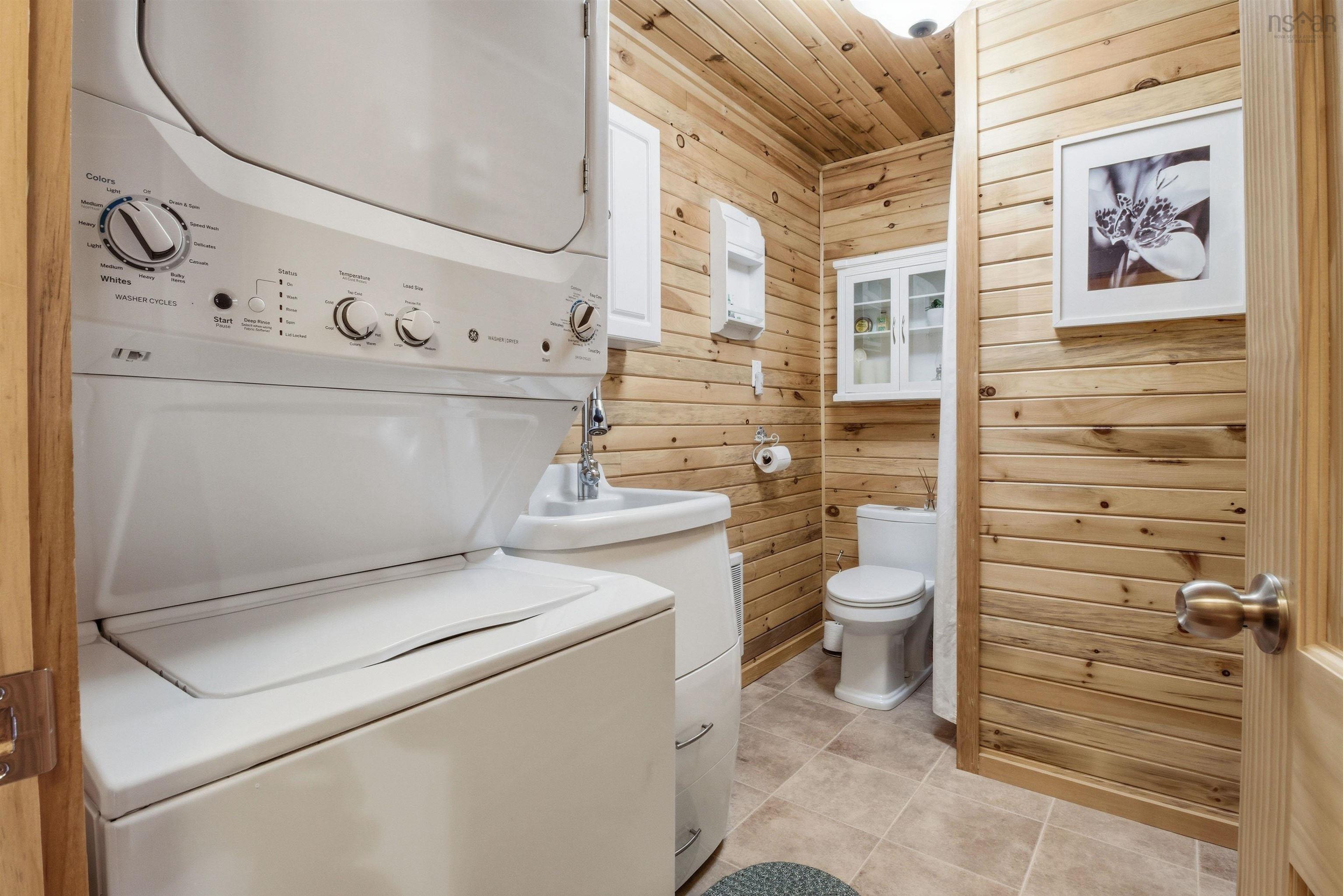 $639,900.00: 471 Beech Lane, Forties