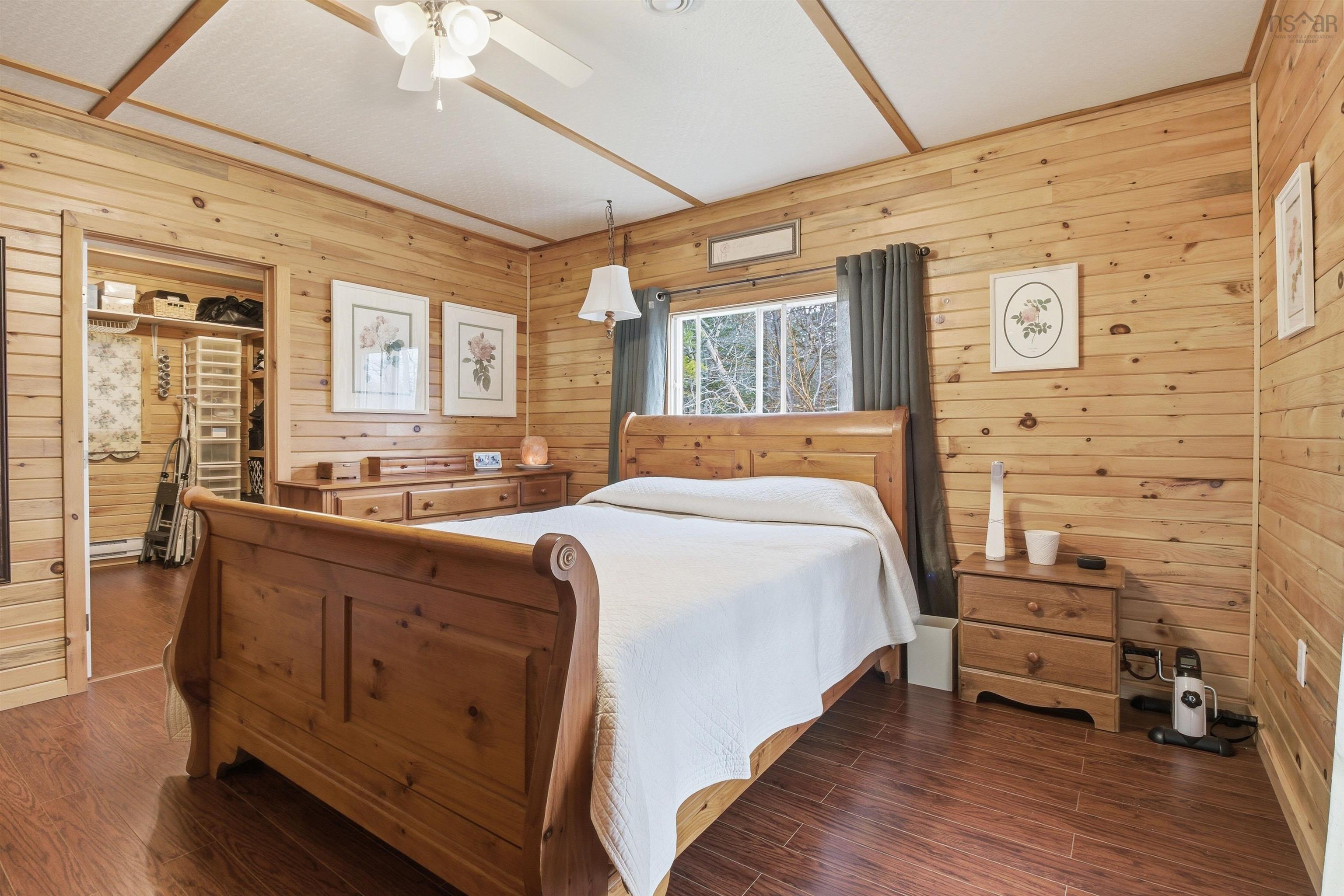 $639,900.00: 471 Beech Lane, Forties