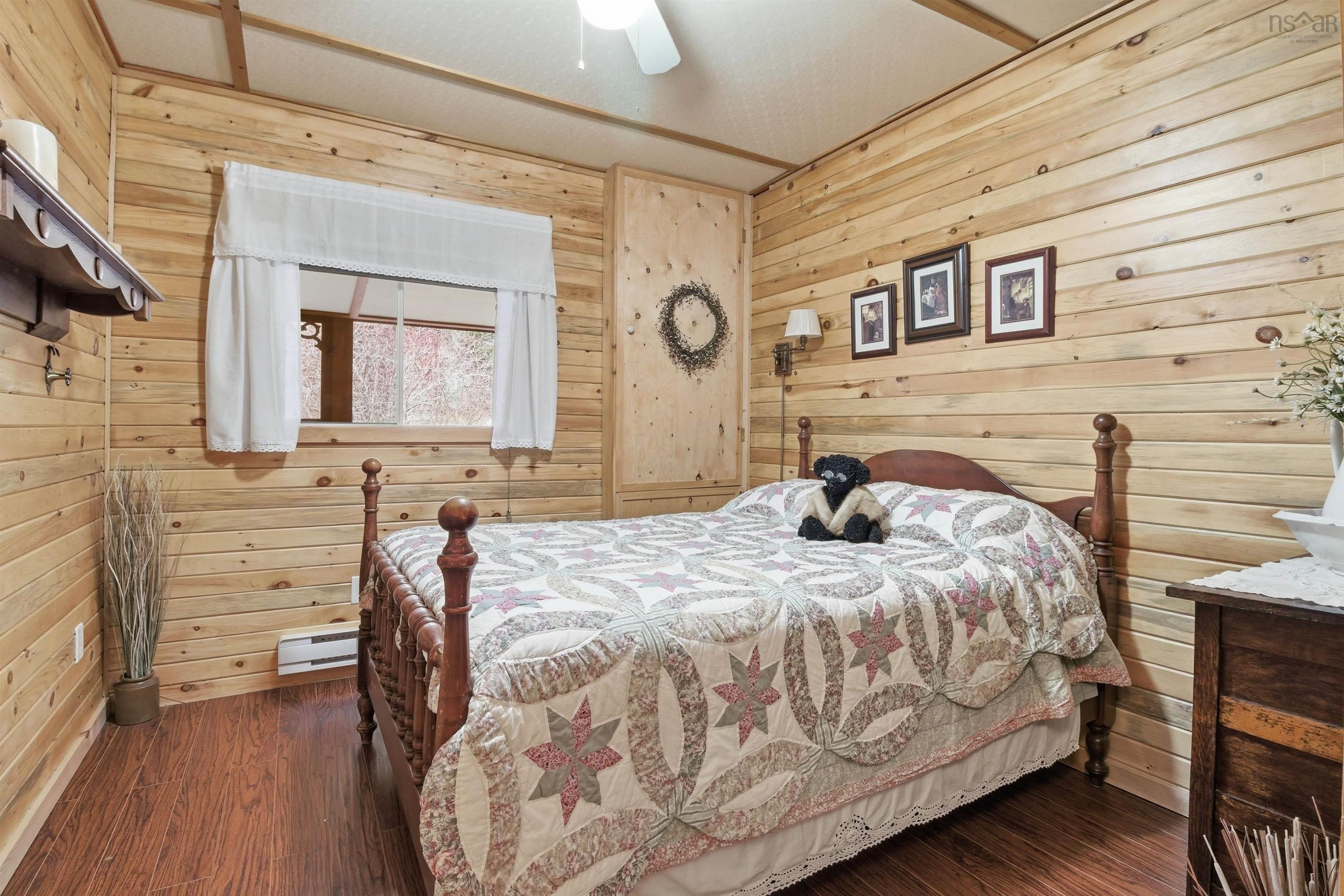 $639,900.00: 471 Beech Lane, Forties