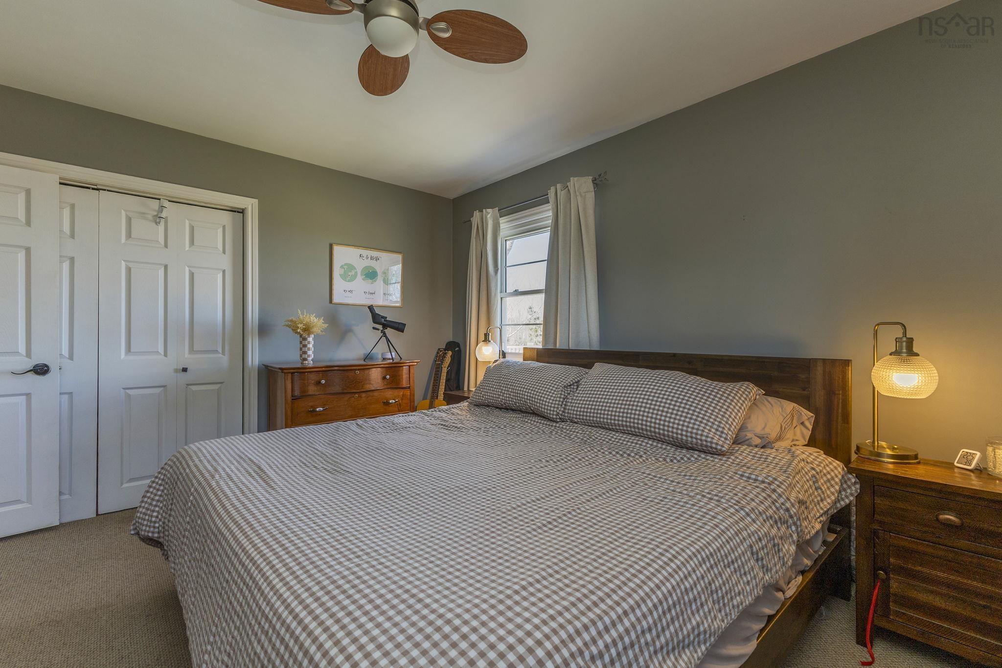 $329,000.00: 5851 Little Harbour Road, Kings Head