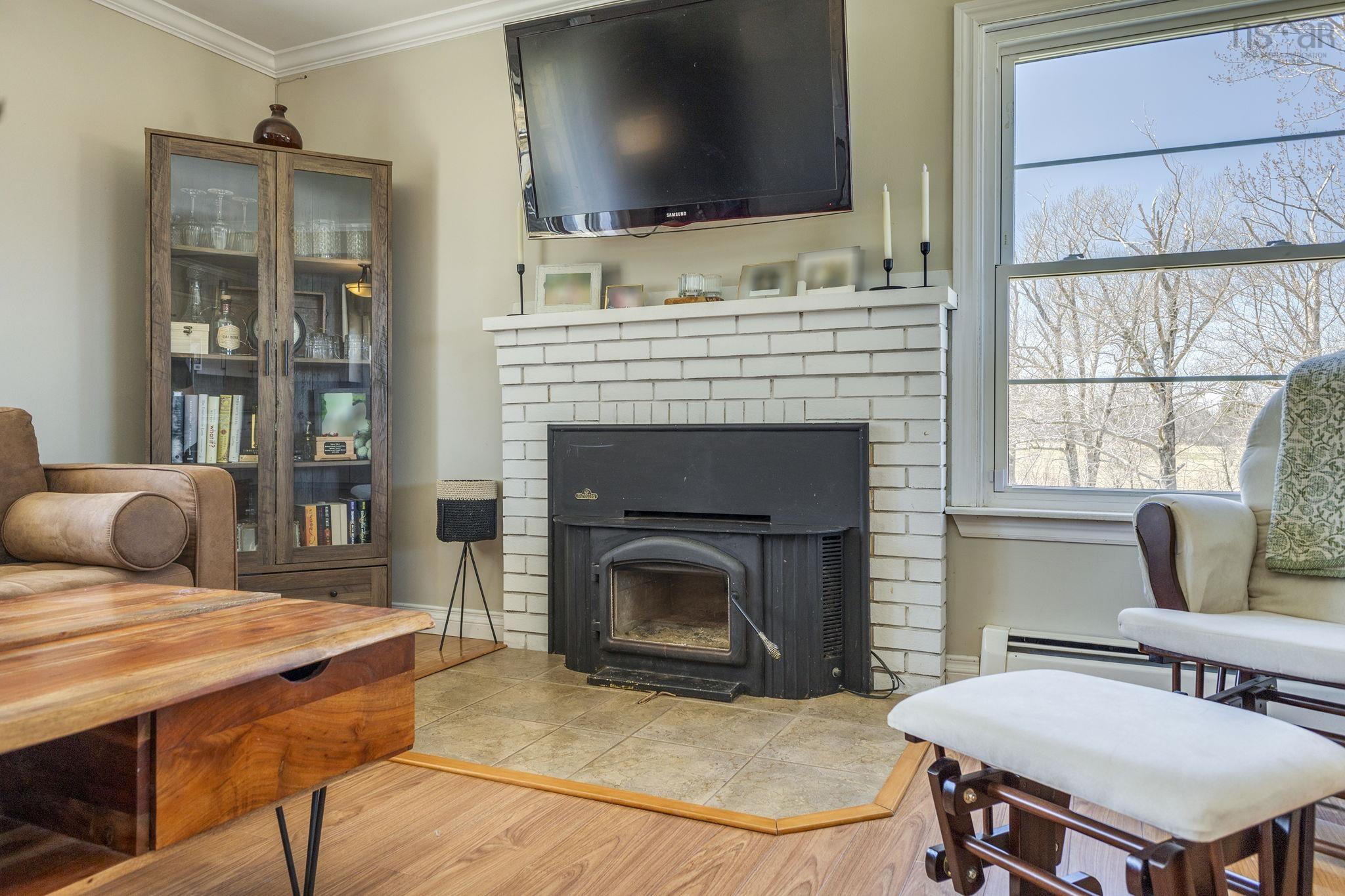 $329,000.00: 5851 Little Harbour Road, Kings Head