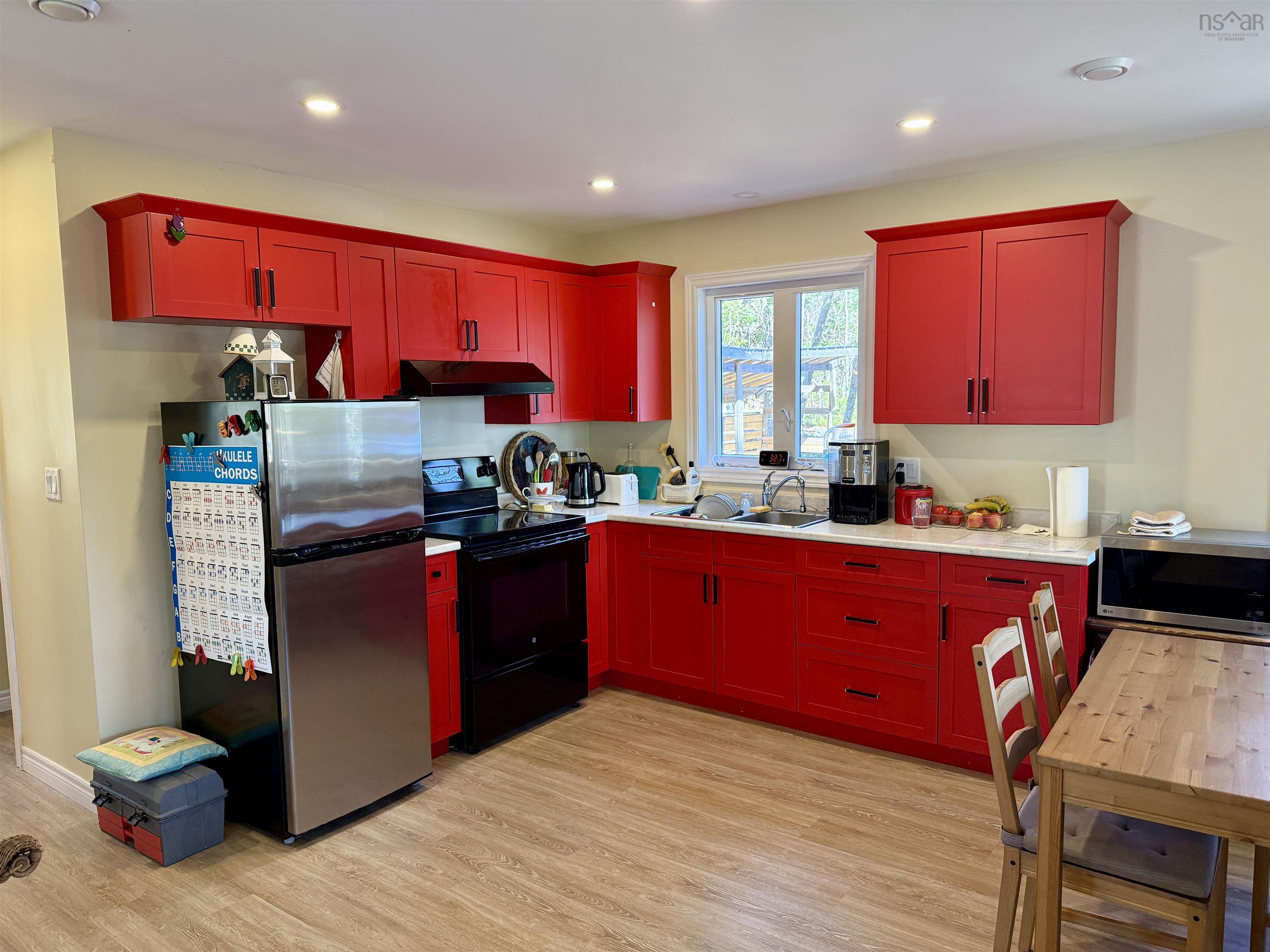 $379,000.00: 100 Red Hill Road, New Elm