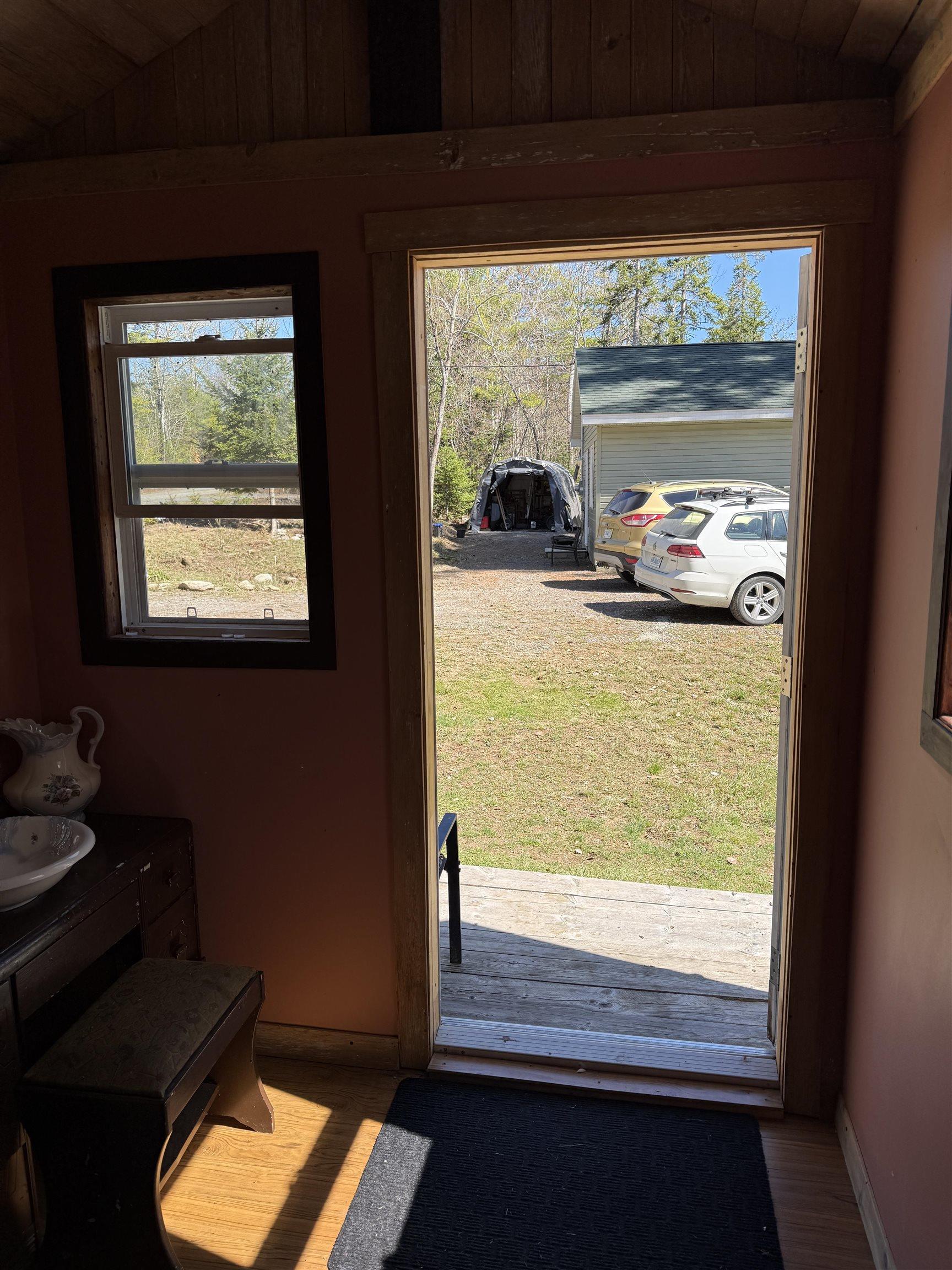 $379,000.00: 100 Red Hill Road, New Elm